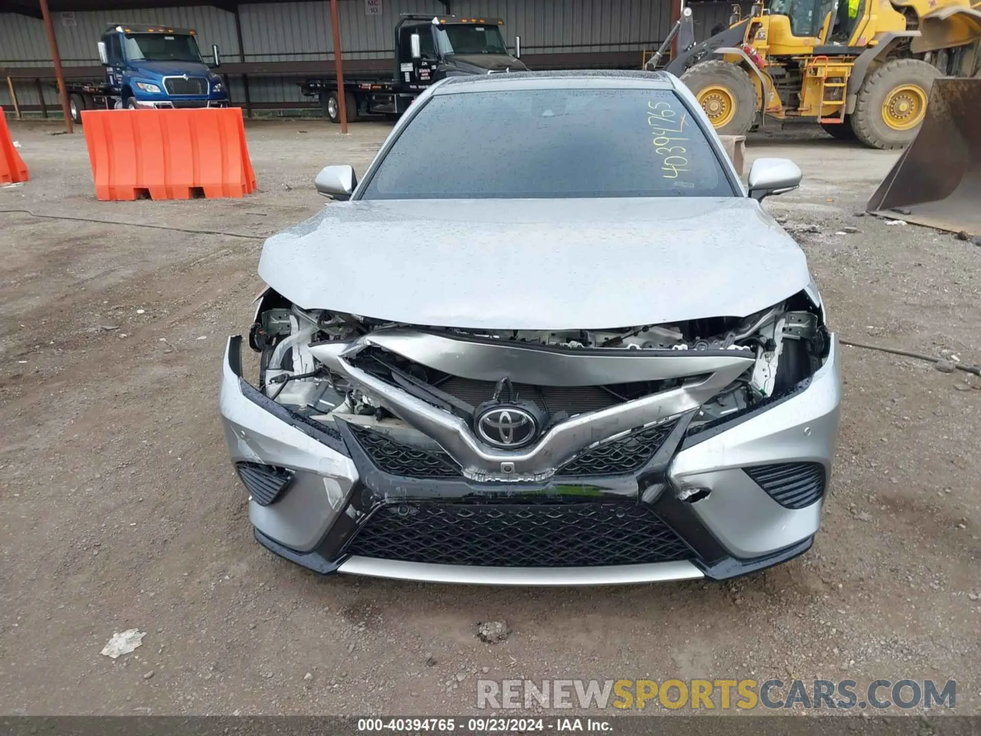 6 Photograph of a damaged car 4T1KZ1AK2LU044577 TOYOTA CAMRY 2020