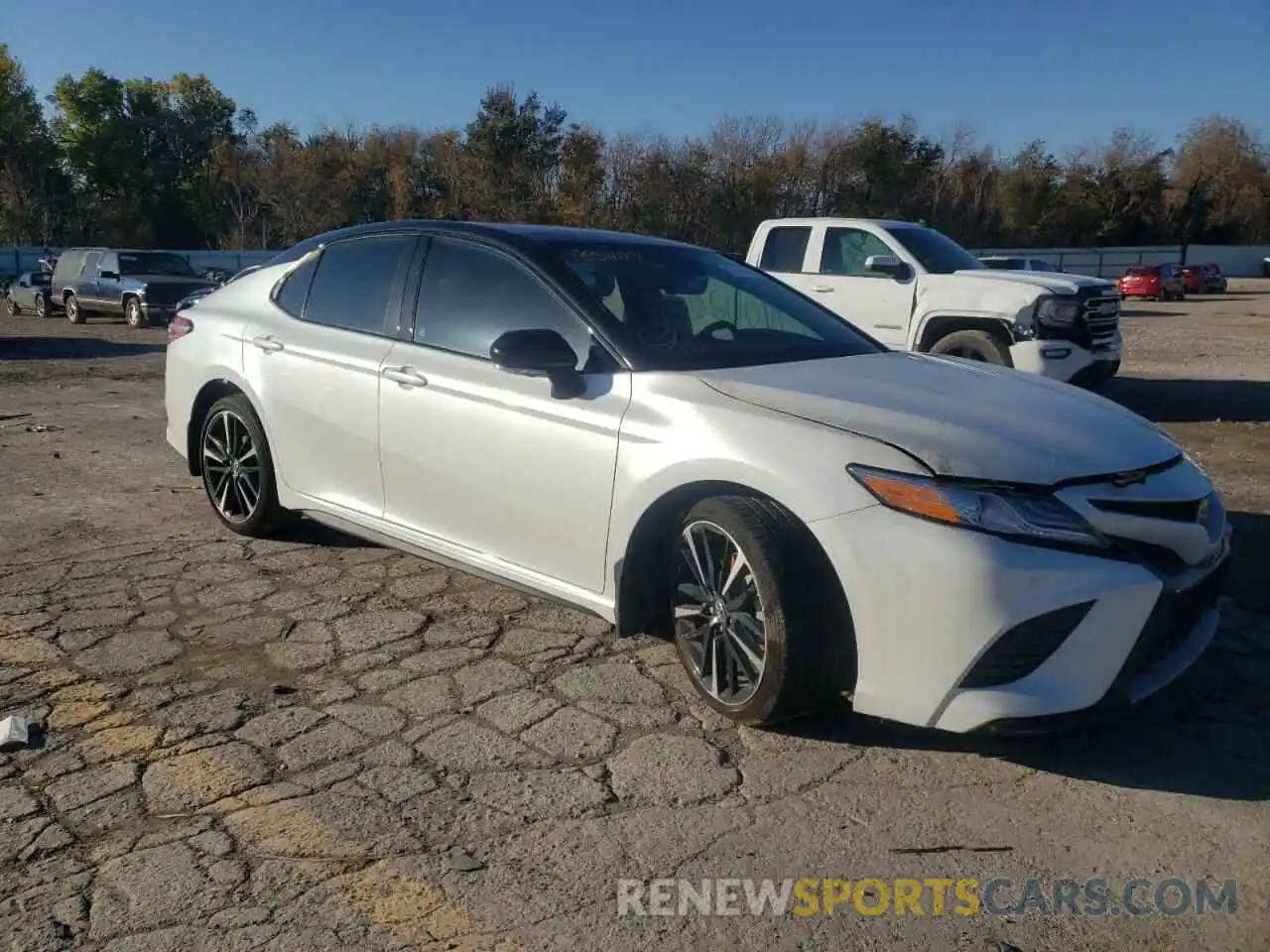 4 Photograph of a damaged car 4T1KZ1AK3LU035449 TOYOTA CAMRY 2020