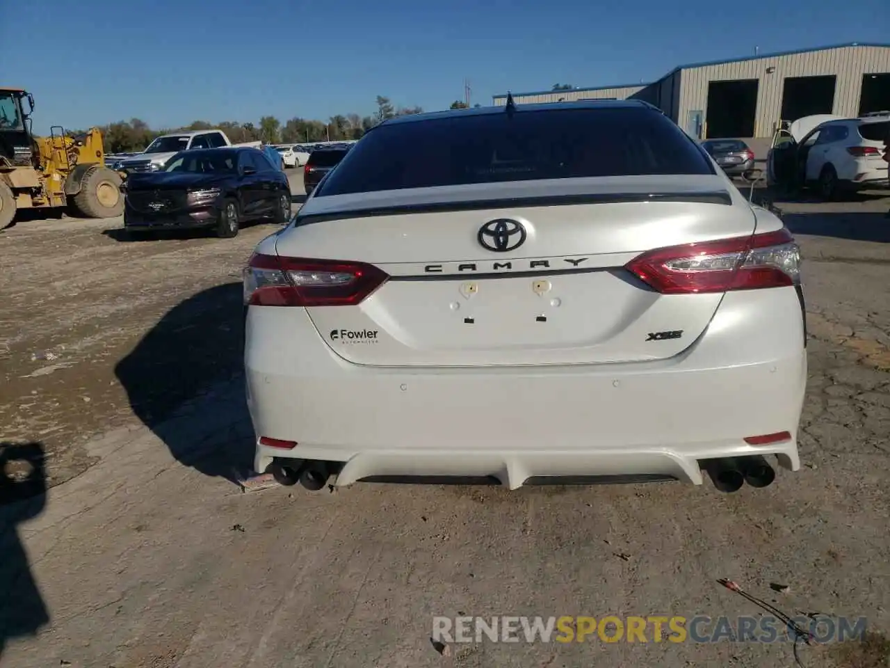 6 Photograph of a damaged car 4T1KZ1AK3LU035449 TOYOTA CAMRY 2020