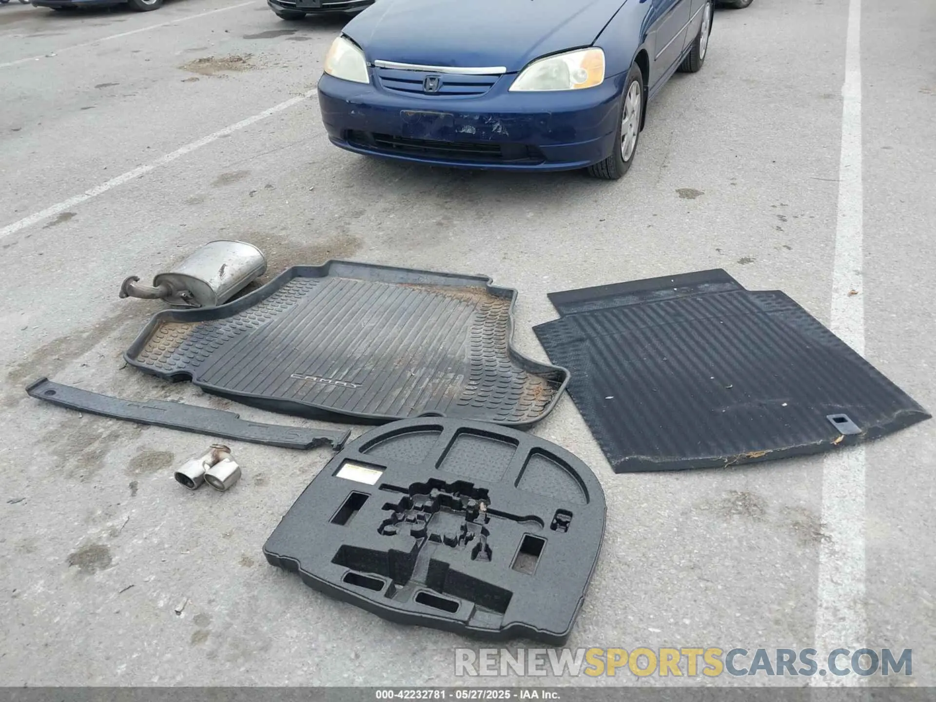 12 Photograph of a damaged car 4T1KZ1AK3LU037668 TOYOTA CAMRY 2020