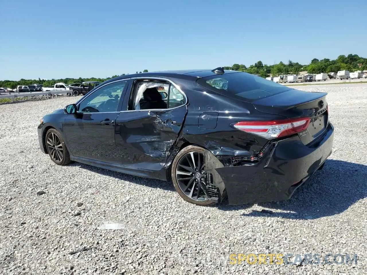2 Photograph of a damaged car 4T1KZ1AK4LU034018 TOYOTA CAMRY 2020