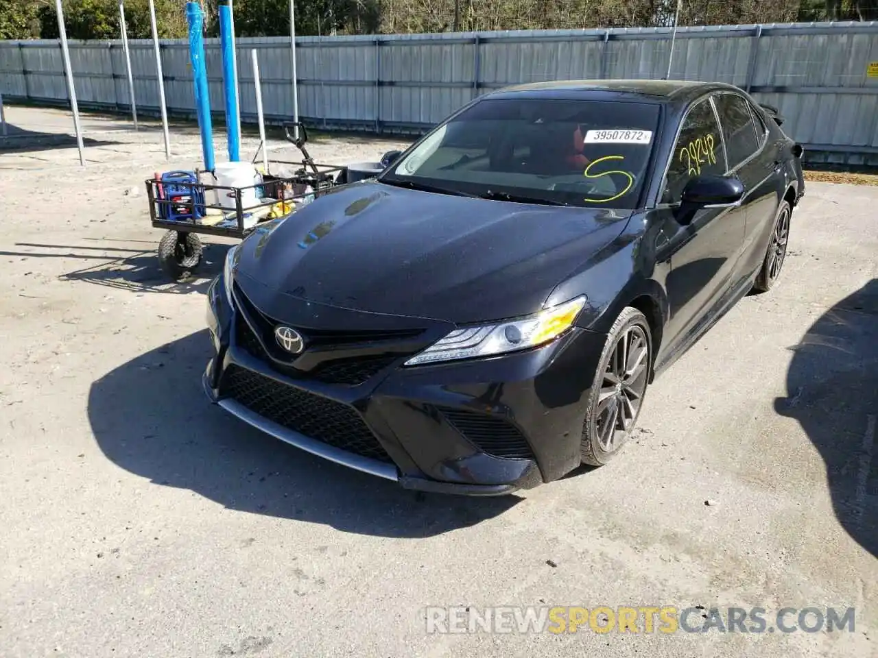 2 Photograph of a damaged car 4T1KZ1AK4LU036190 TOYOTA CAMRY 2020