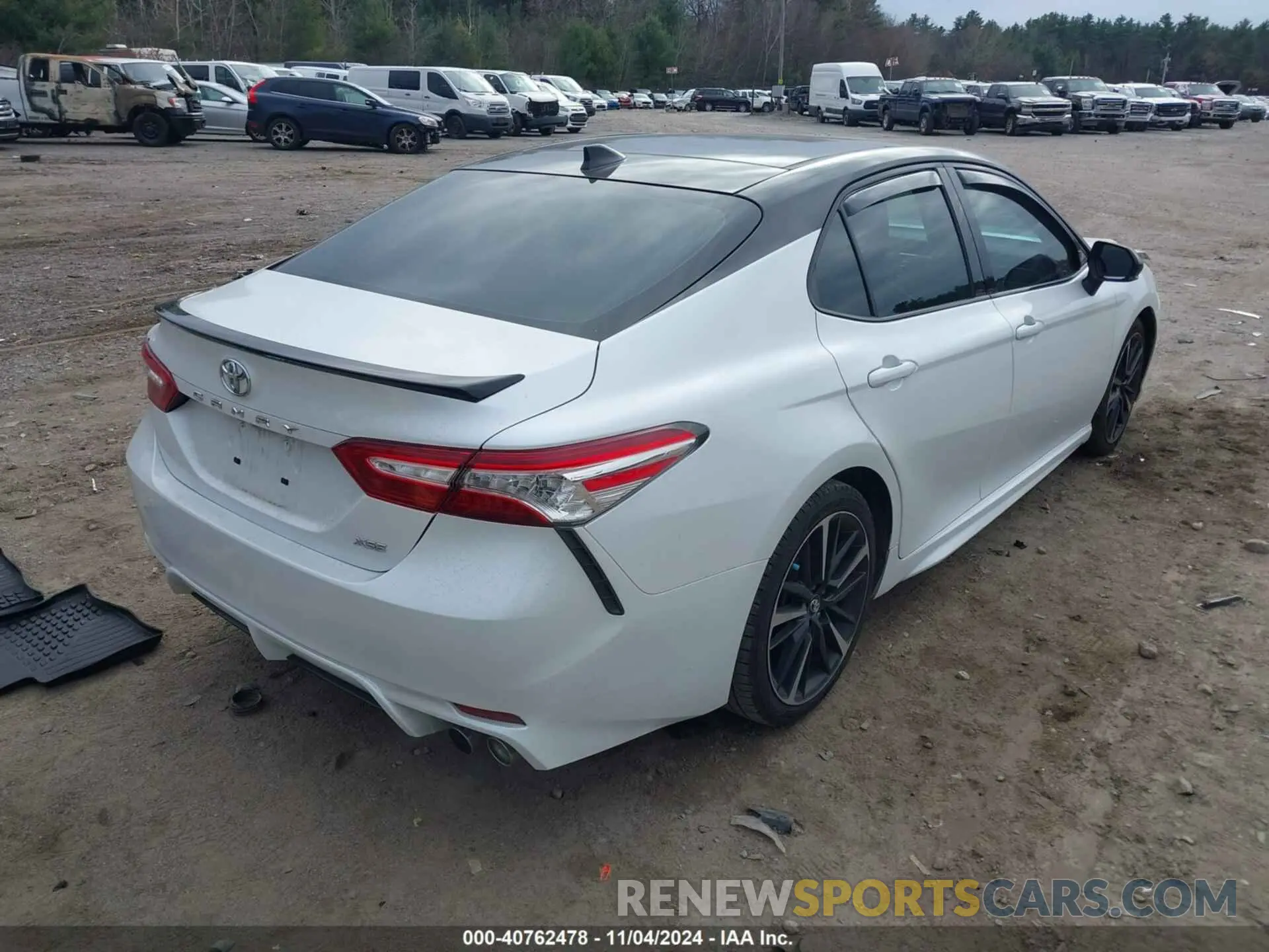 4 Photograph of a damaged car 4T1KZ1AK4LU039168 TOYOTA CAMRY 2020