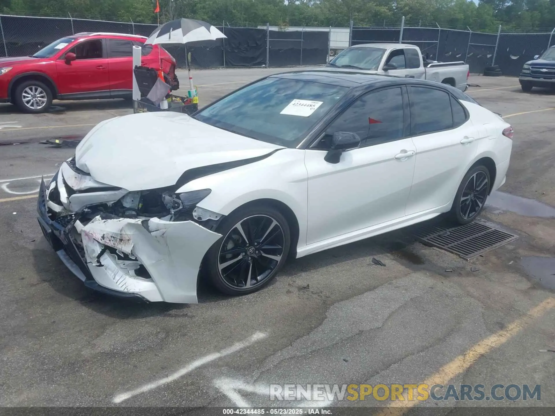 2 Photograph of a damaged car 4T1KZ1AK4LU045195 TOYOTA CAMRY 2020