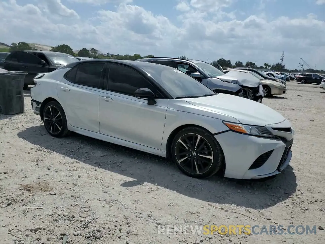 4 Photograph of a damaged car 4T1KZ1AK4LU045276 TOYOTA CAMRY 2020