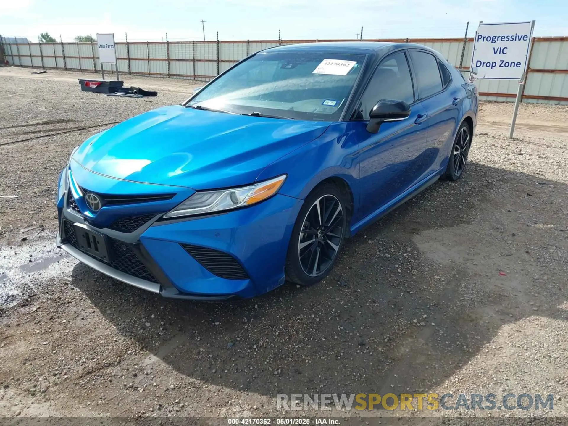 2 Photograph of a damaged car 4T1KZ1AK4LU045763 TOYOTA CAMRY 2020