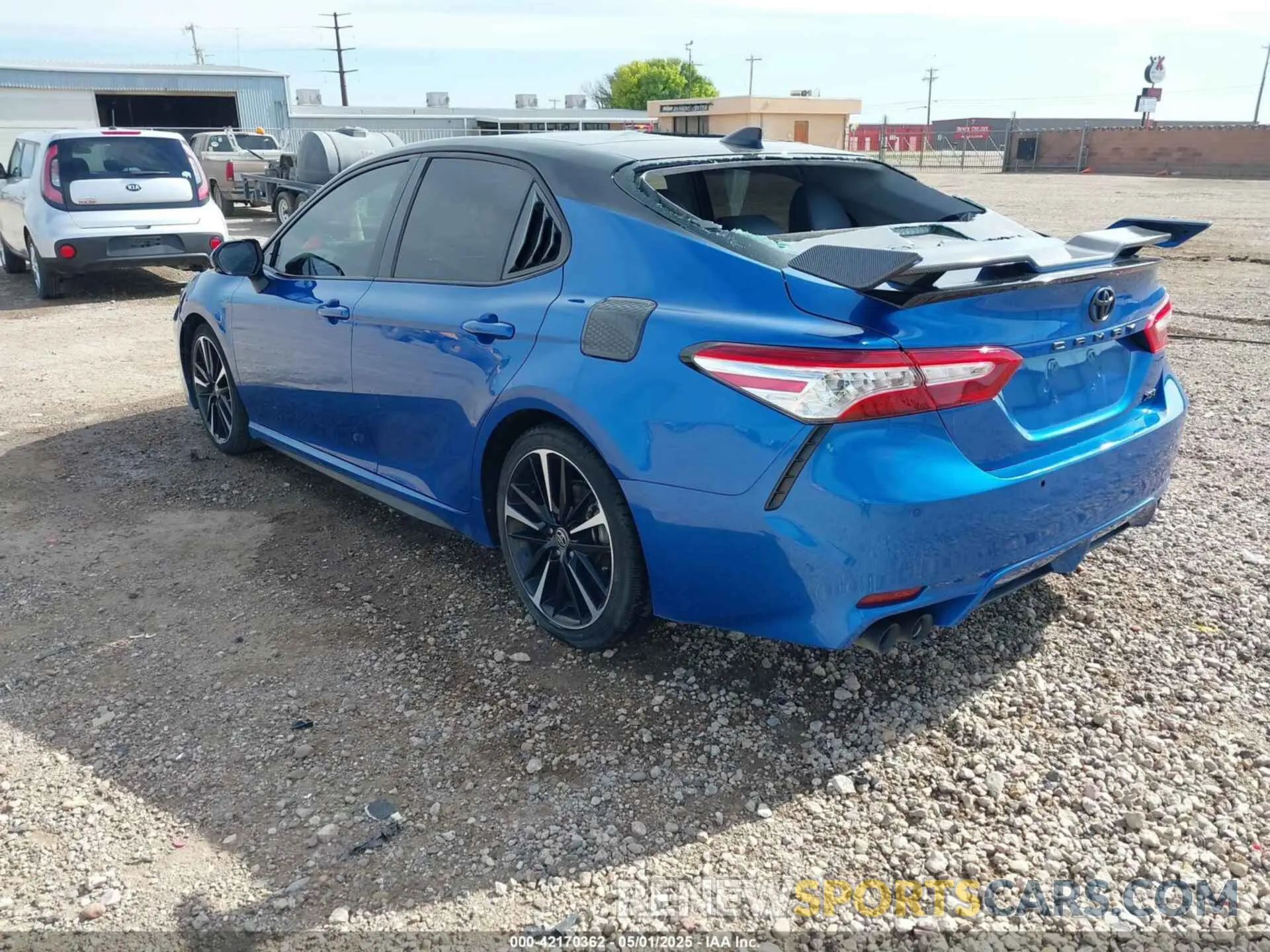 3 Photograph of a damaged car 4T1KZ1AK4LU045763 TOYOTA CAMRY 2020