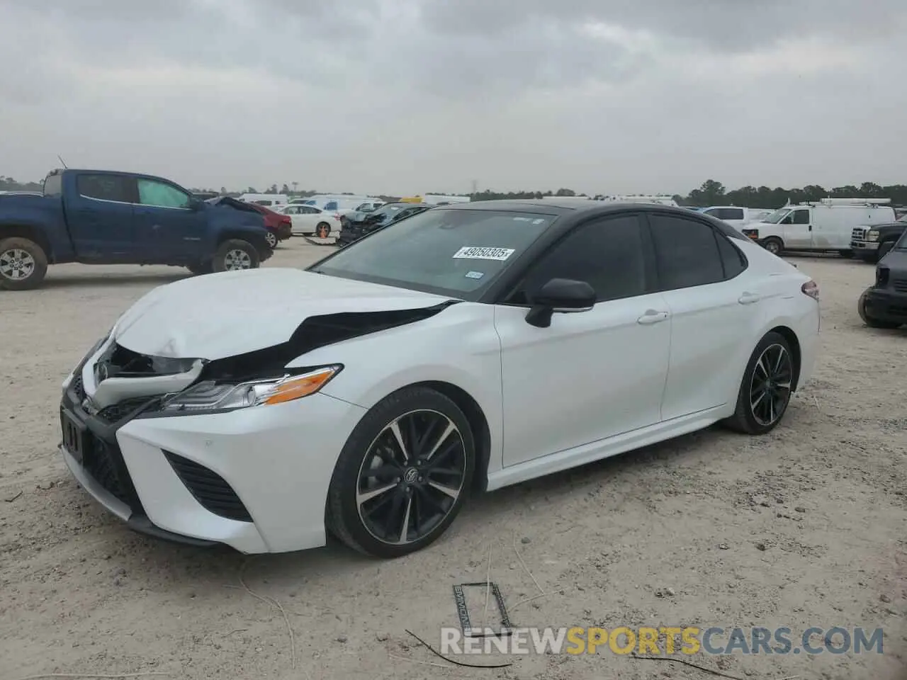 1 Photograph of a damaged car 4T1KZ1AK5LU037140 TOYOTA CAMRY 2020