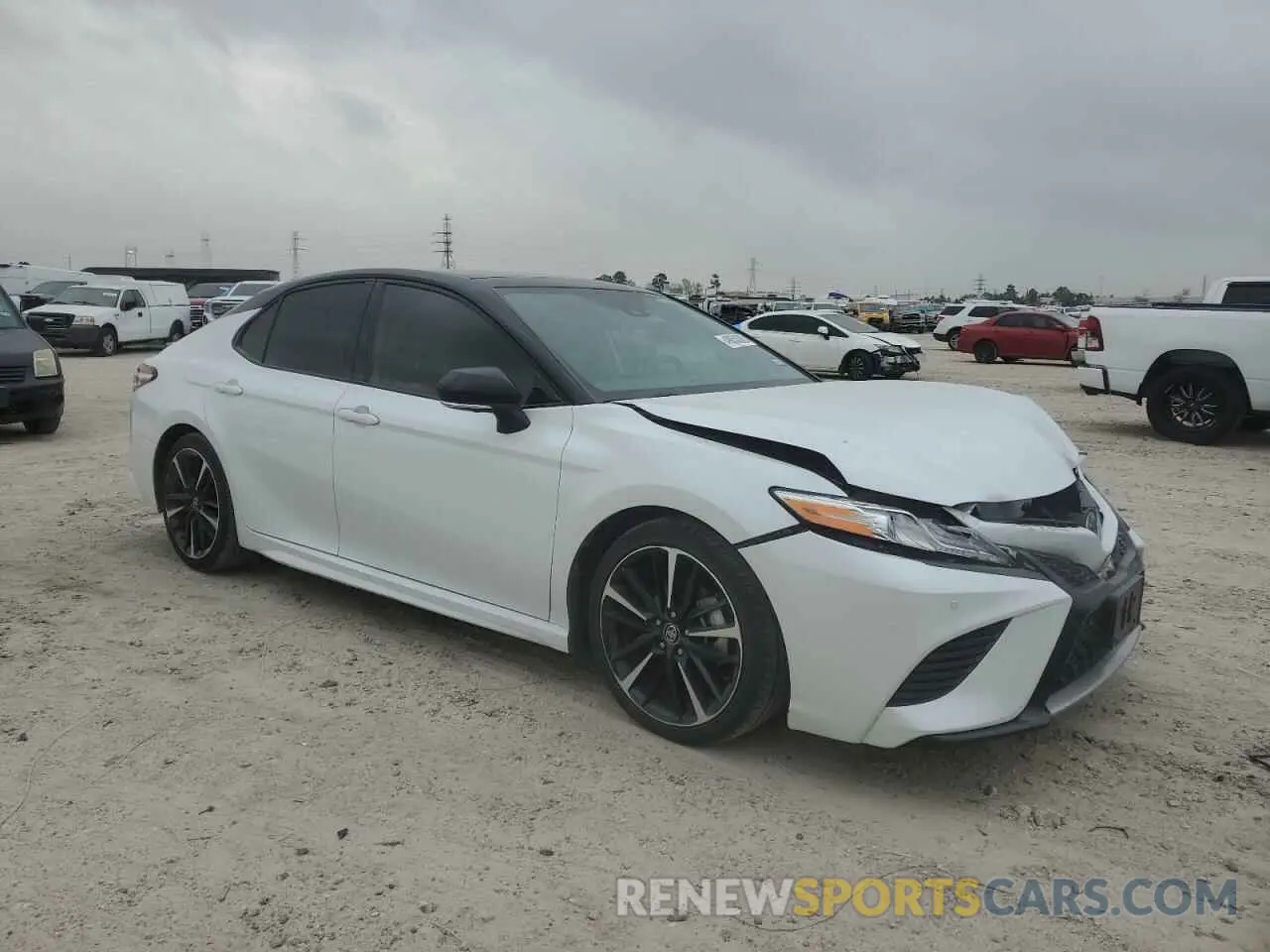 4 Photograph of a damaged car 4T1KZ1AK5LU037140 TOYOTA CAMRY 2020