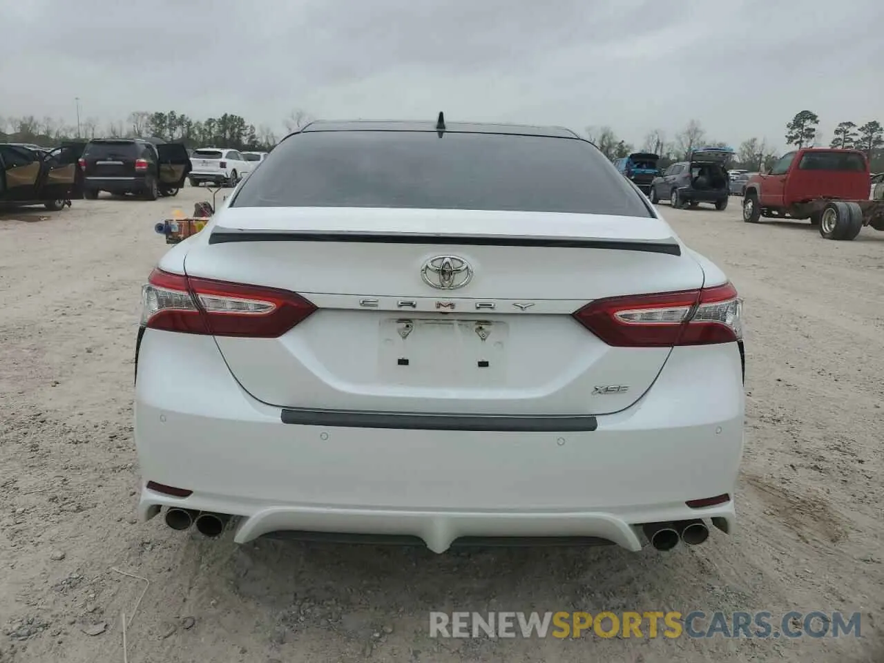 6 Photograph of a damaged car 4T1KZ1AK5LU037140 TOYOTA CAMRY 2020