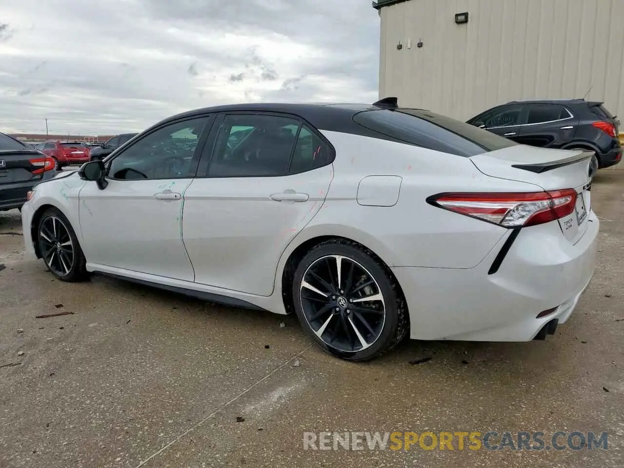 2 Photograph of a damaged car 4T1KZ1AK5LU042211 TOYOTA CAMRY 2020