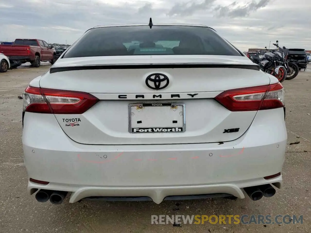 6 Photograph of a damaged car 4T1KZ1AK5LU042211 TOYOTA CAMRY 2020