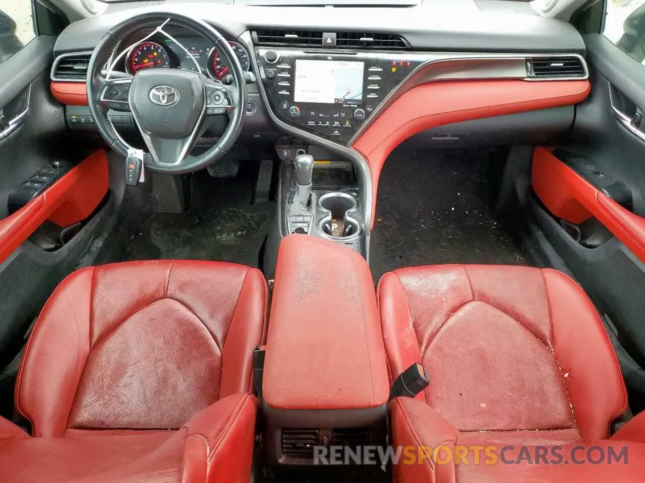 8 Photograph of a damaged car 4T1KZ1AK5LU042211 TOYOTA CAMRY 2020