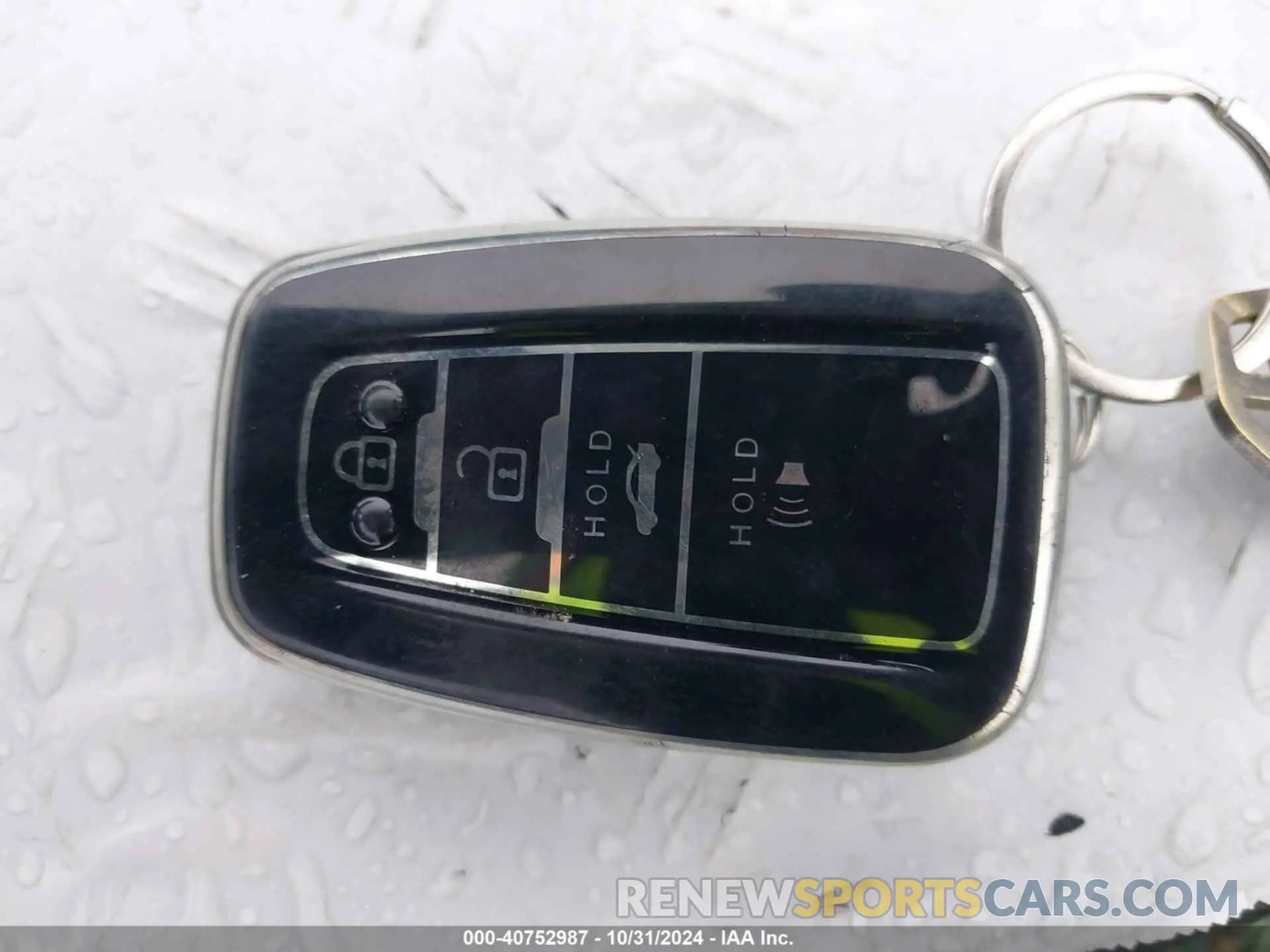 11 Photograph of a damaged car 4T1KZ1AK6LU039754 TOYOTA CAMRY 2020
