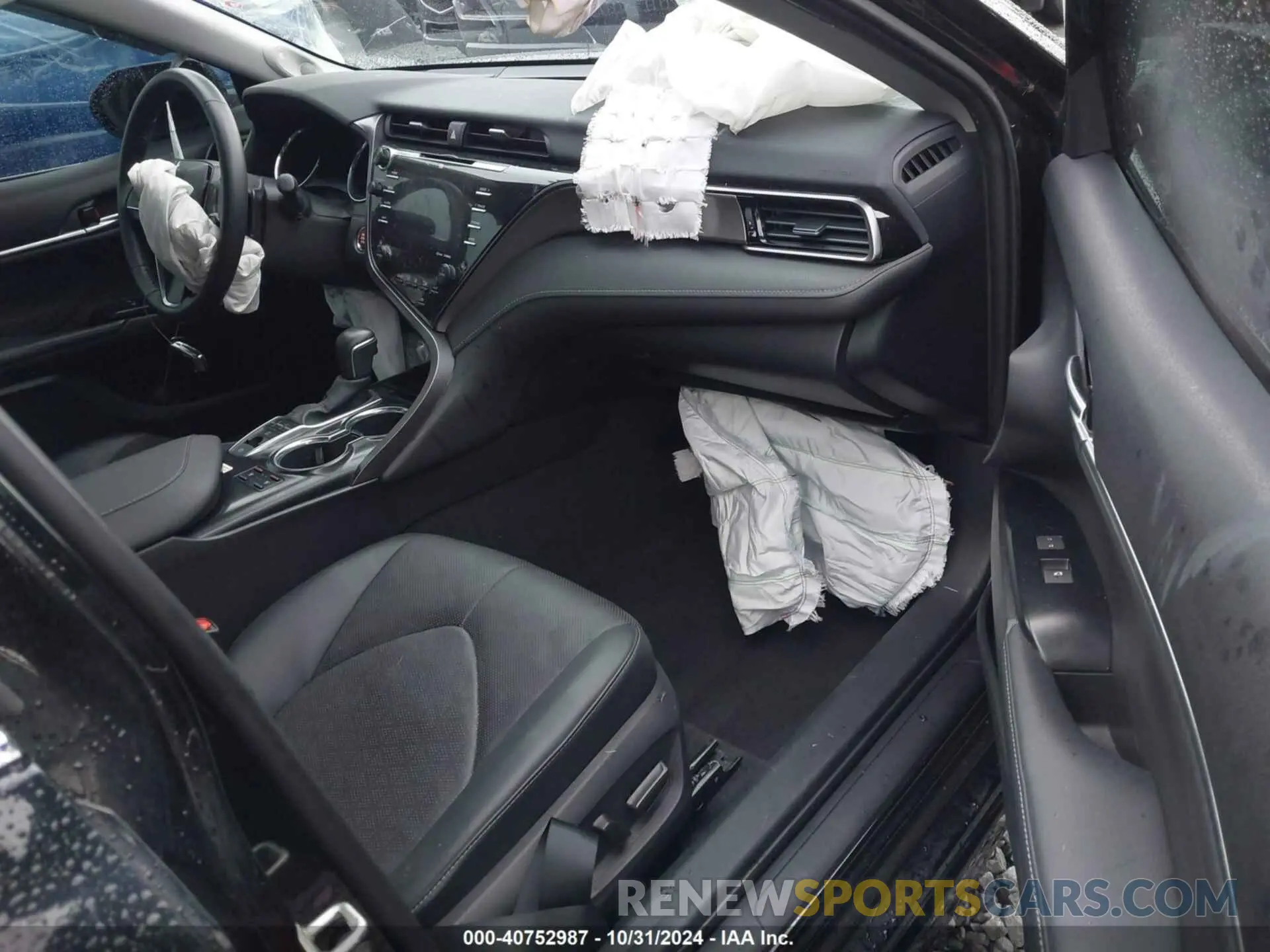 5 Photograph of a damaged car 4T1KZ1AK6LU039754 TOYOTA CAMRY 2020
