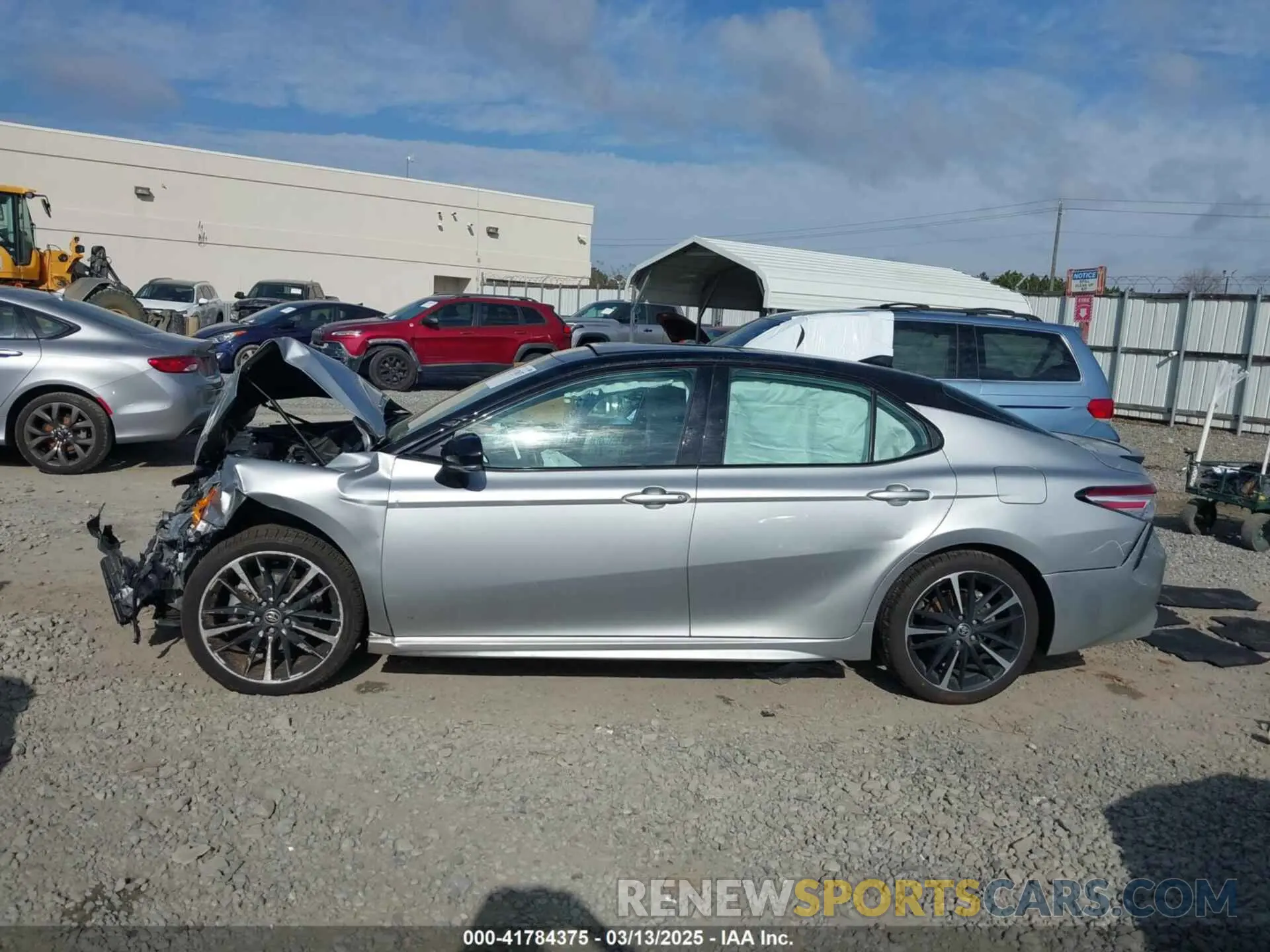 15 Photograph of a damaged car 4T1KZ1AK7LU044977 TOYOTA CAMRY 2020