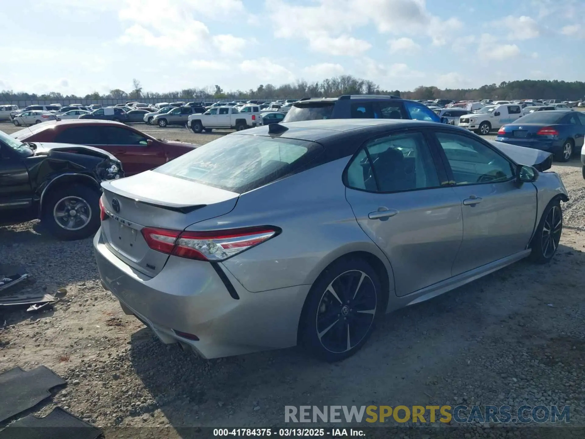 4 Photograph of a damaged car 4T1KZ1AK7LU044977 TOYOTA CAMRY 2020