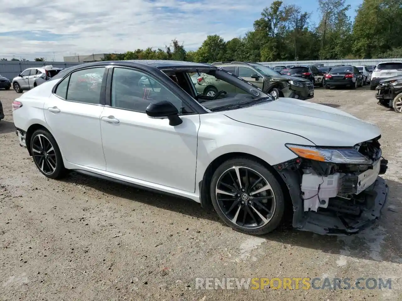 4 Photograph of a damaged car 4T1KZ1AK8LU046690 TOYOTA CAMRY 2020