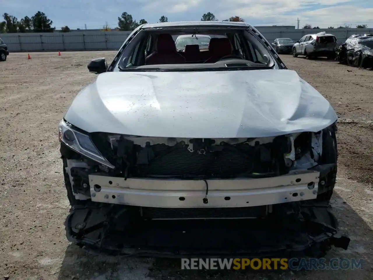 5 Photograph of a damaged car 4T1KZ1AK8LU046690 TOYOTA CAMRY 2020