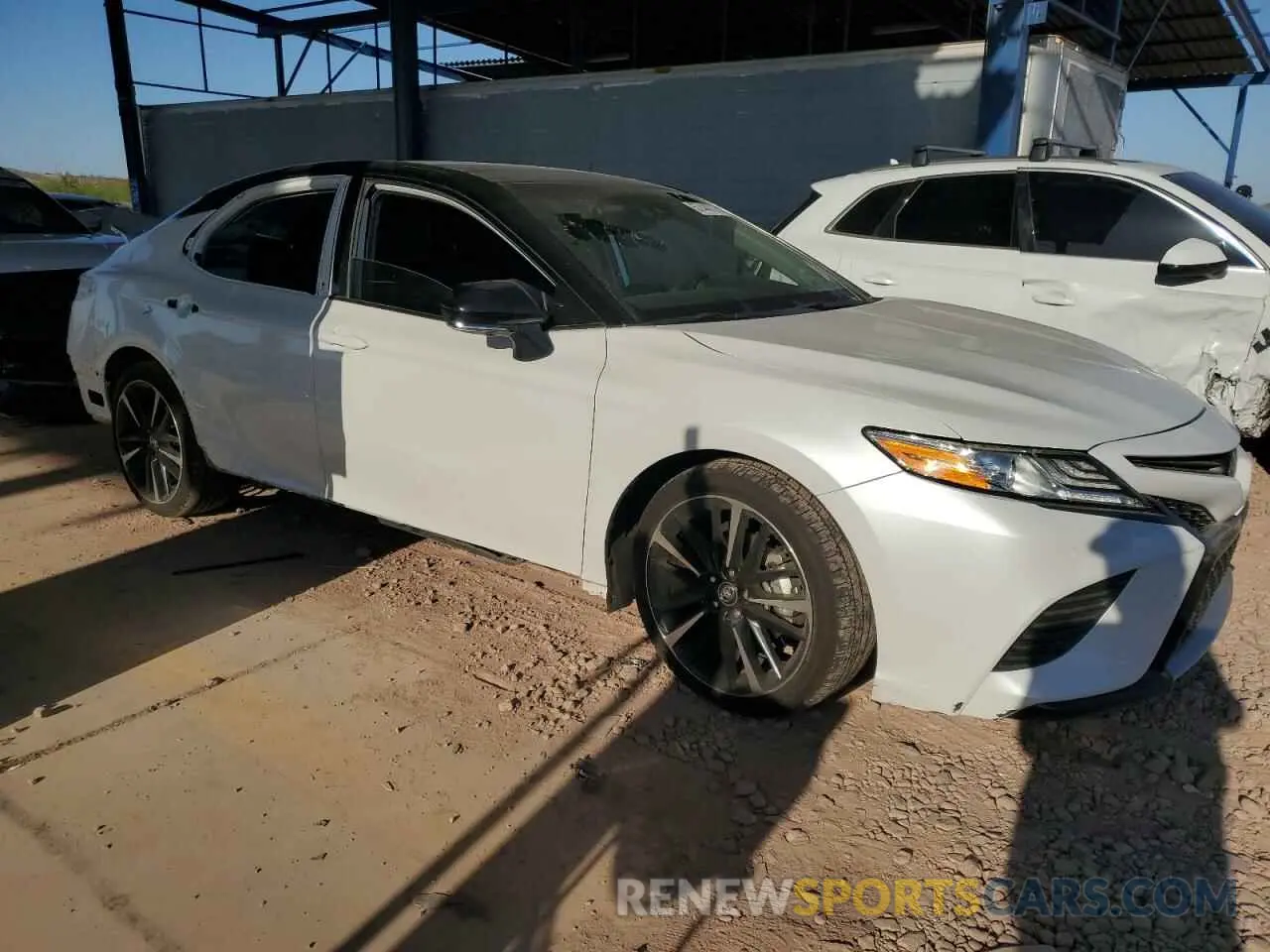 4 Photograph of a damaged car 4T1KZ1AK9LU034192 TOYOTA CAMRY 2020