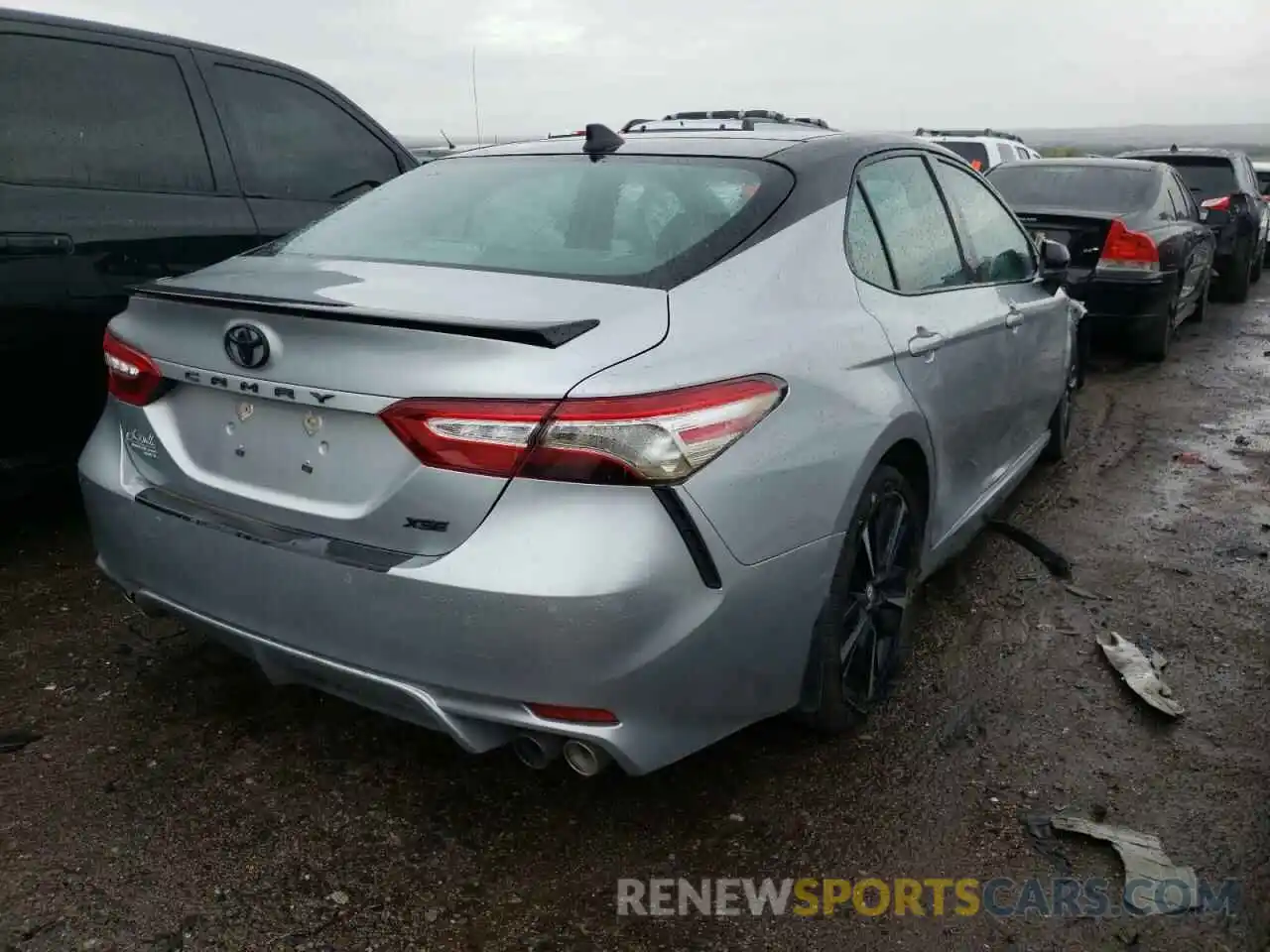 4 Photograph of a damaged car 4T1KZ1AK9LU035357 TOYOTA CAMRY 2020