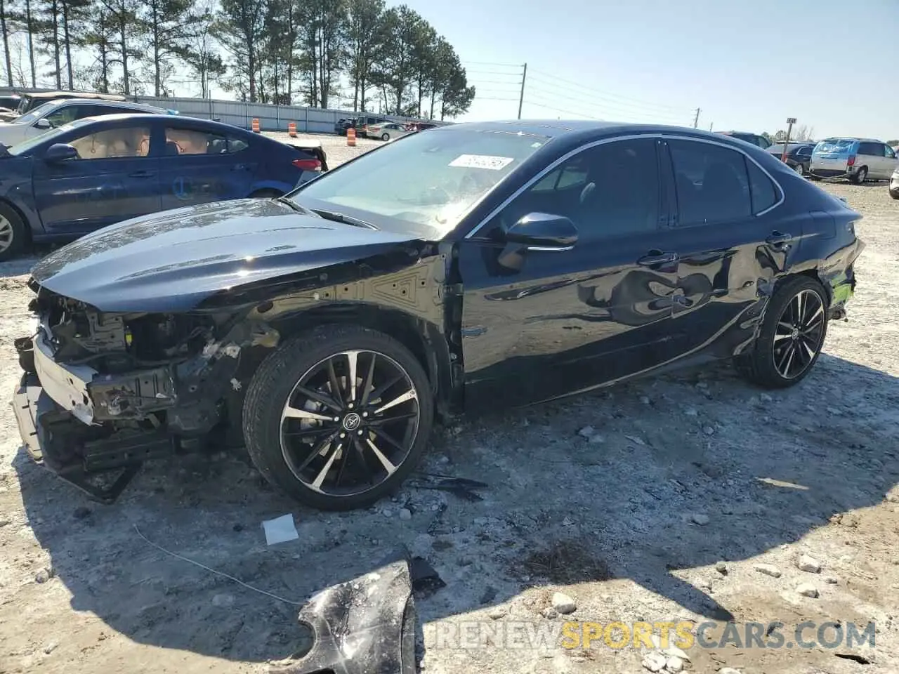 1 Photograph of a damaged car 4T1KZ1AK9LU039053 TOYOTA CAMRY 2020