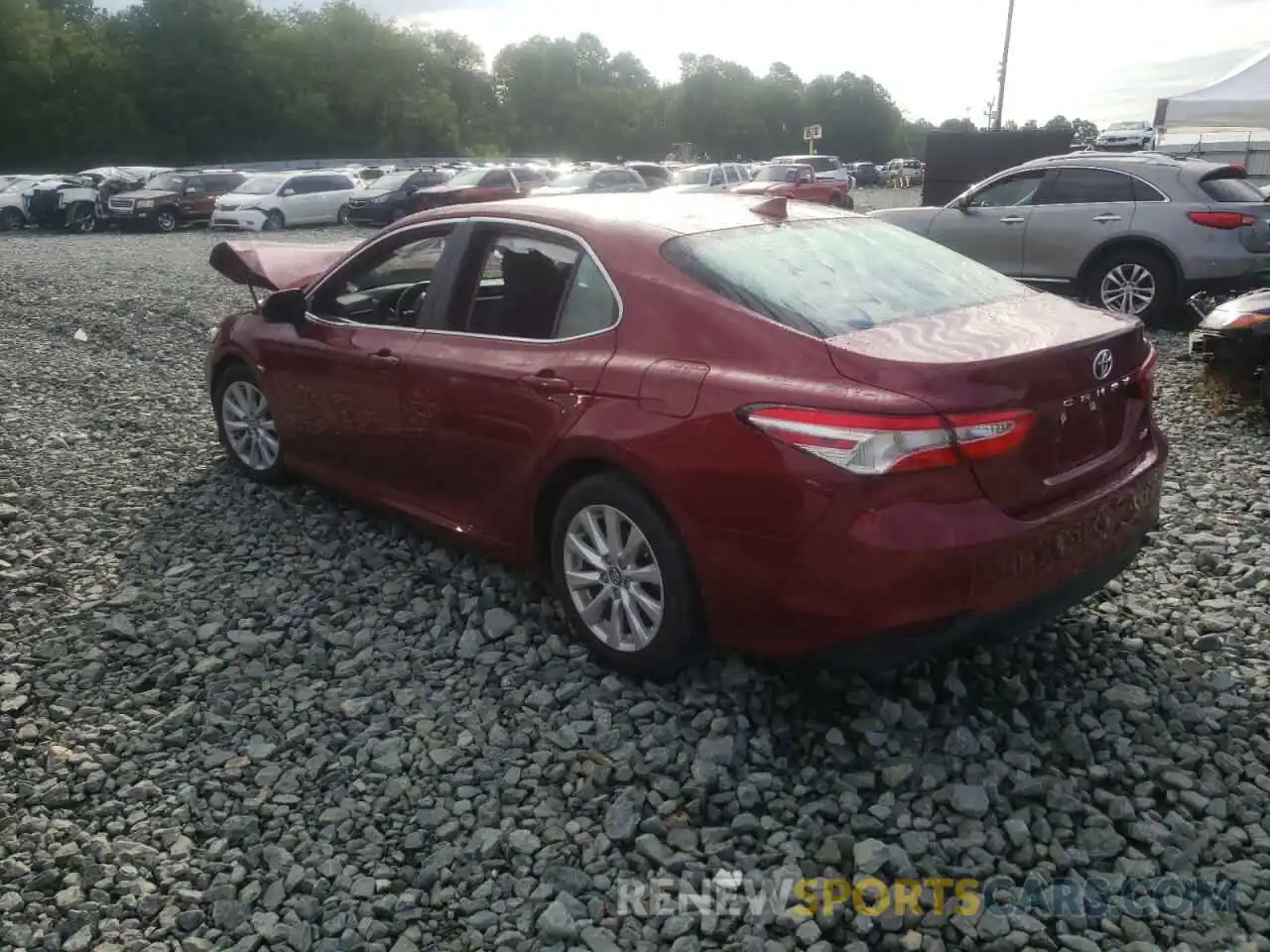 3 Photograph of a damaged car 4T1L11AK0LU316278 TOYOTA CAMRY 2020