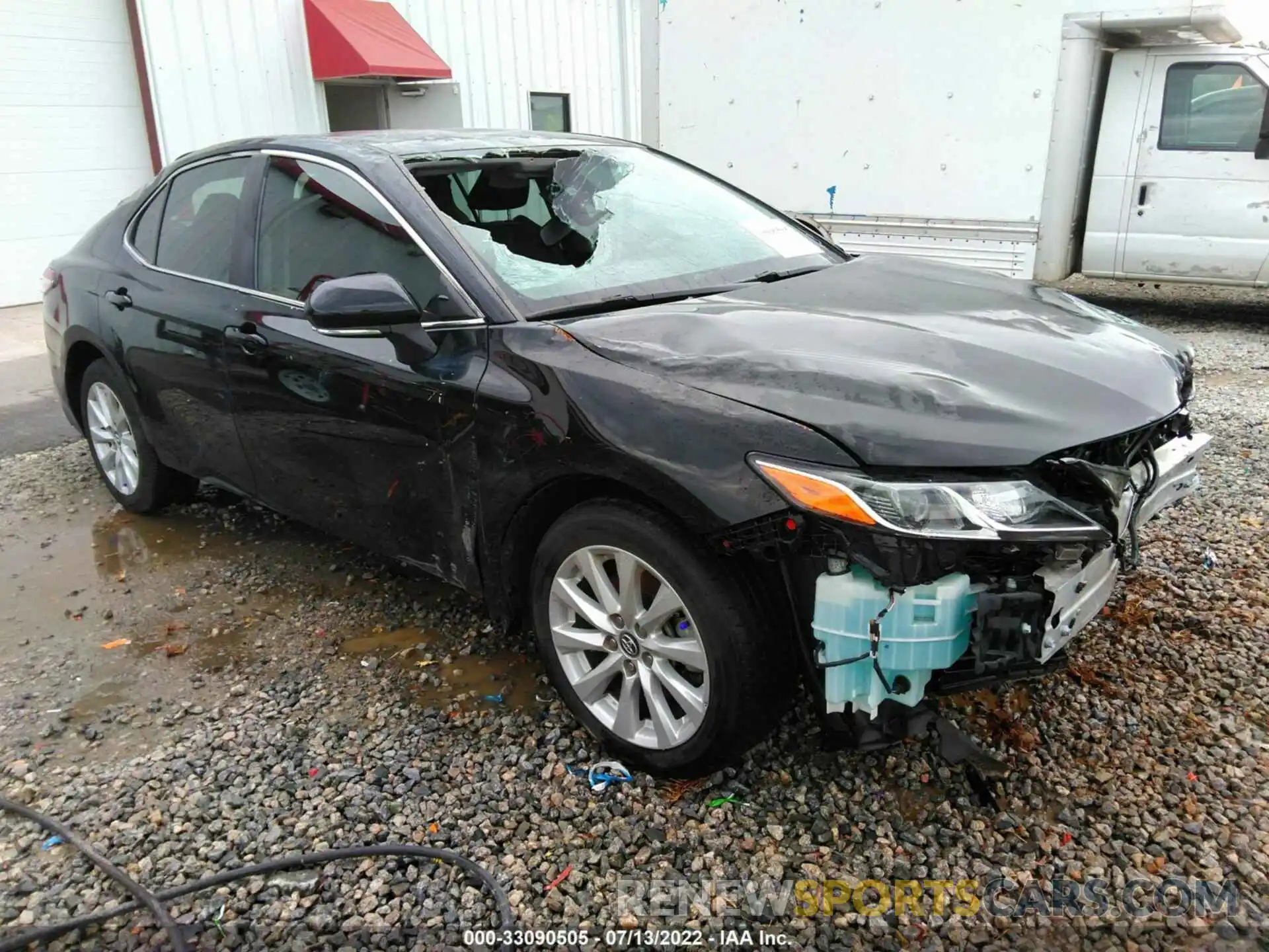 1 Photograph of a damaged car 4T1L11AK1LU901676 TOYOTA CAMRY 2020