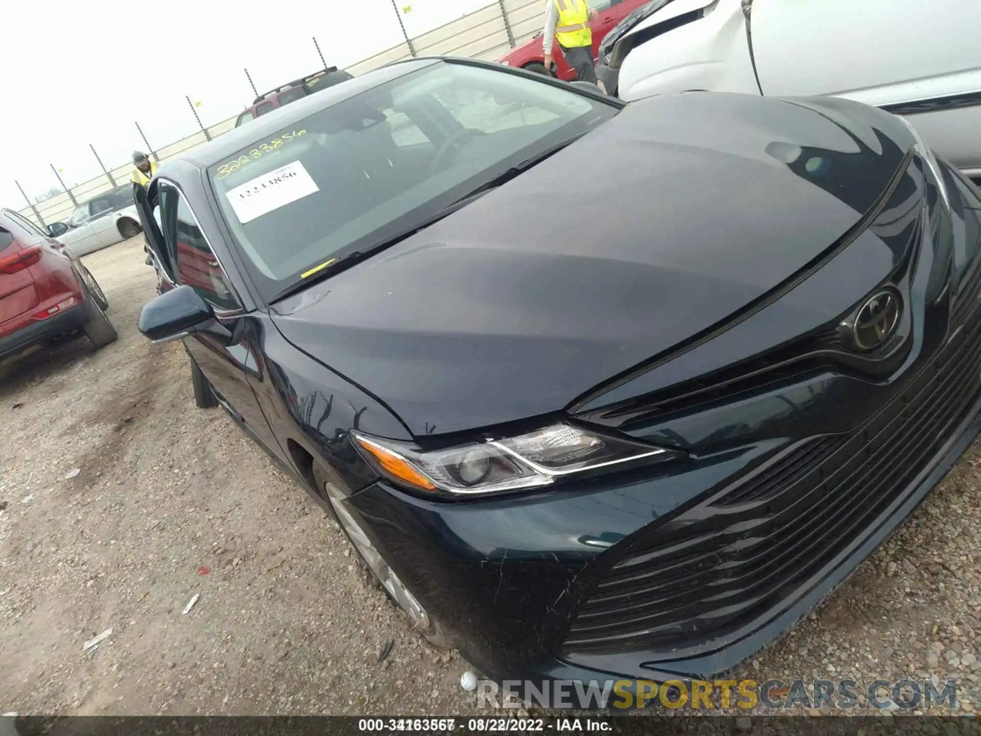 1 Photograph of a damaged car 4T1L11AK1LU973235 TOYOTA CAMRY 2020