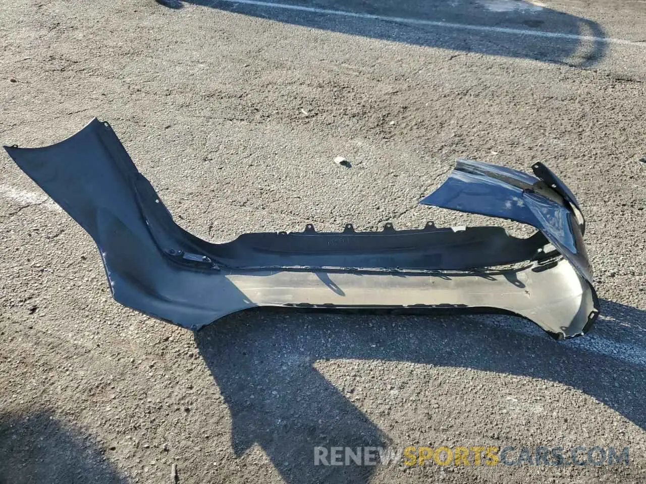 12 Photograph of a damaged car 4T1L11AK1LU992223 TOYOTA CAMRY 2020