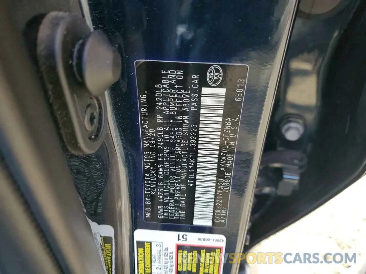 13 Photograph of a damaged car 4T1L11AK1LU992223 TOYOTA CAMRY 2020