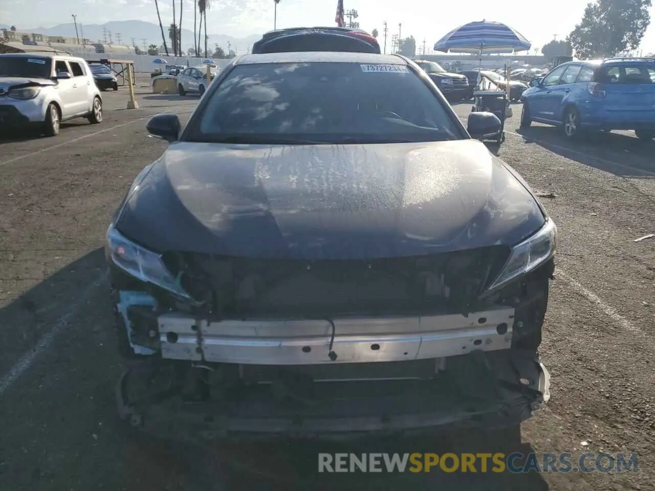 5 Photograph of a damaged car 4T1L11AK1LU992223 TOYOTA CAMRY 2020