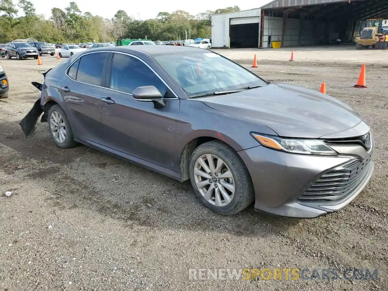 4 Photograph of a damaged car 4T1L11AK1LU994036 TOYOTA CAMRY 2020