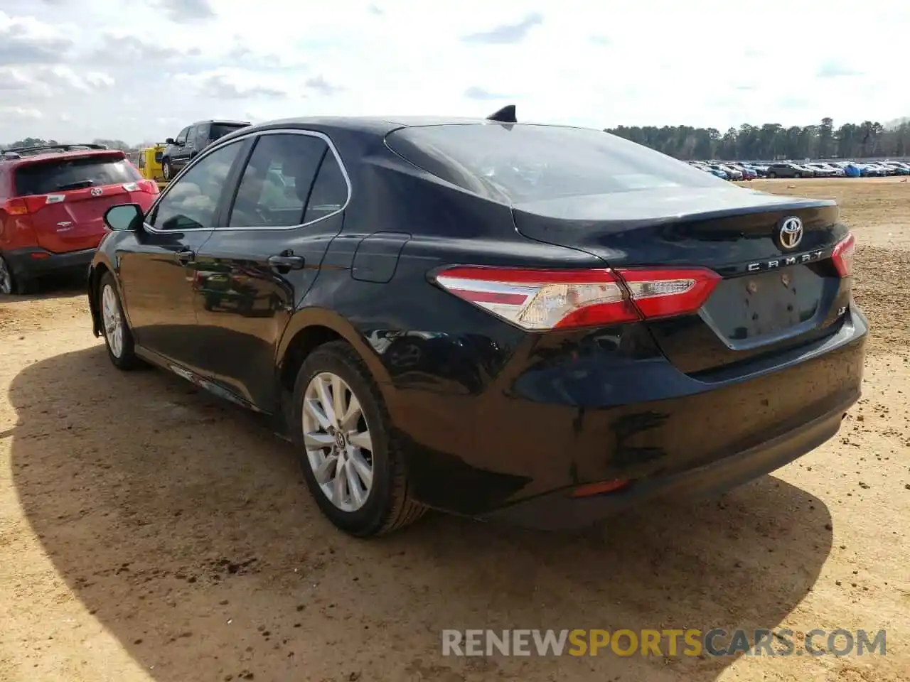 3 Photograph of a damaged car 4T1L11AK2LU341943 TOYOTA CAMRY 2020