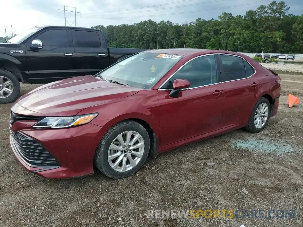 1 Photograph of a damaged car 4T1L11AK2LU500928 TOYOTA CAMRY 2020