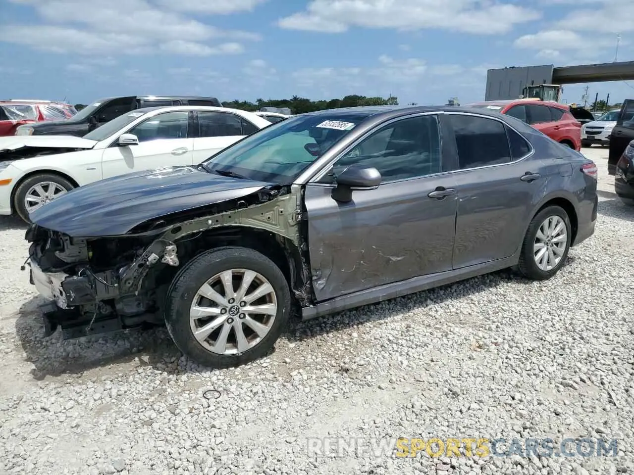 1 Photograph of a damaged car 4T1L11AK2LU871247 TOYOTA CAMRY 2020