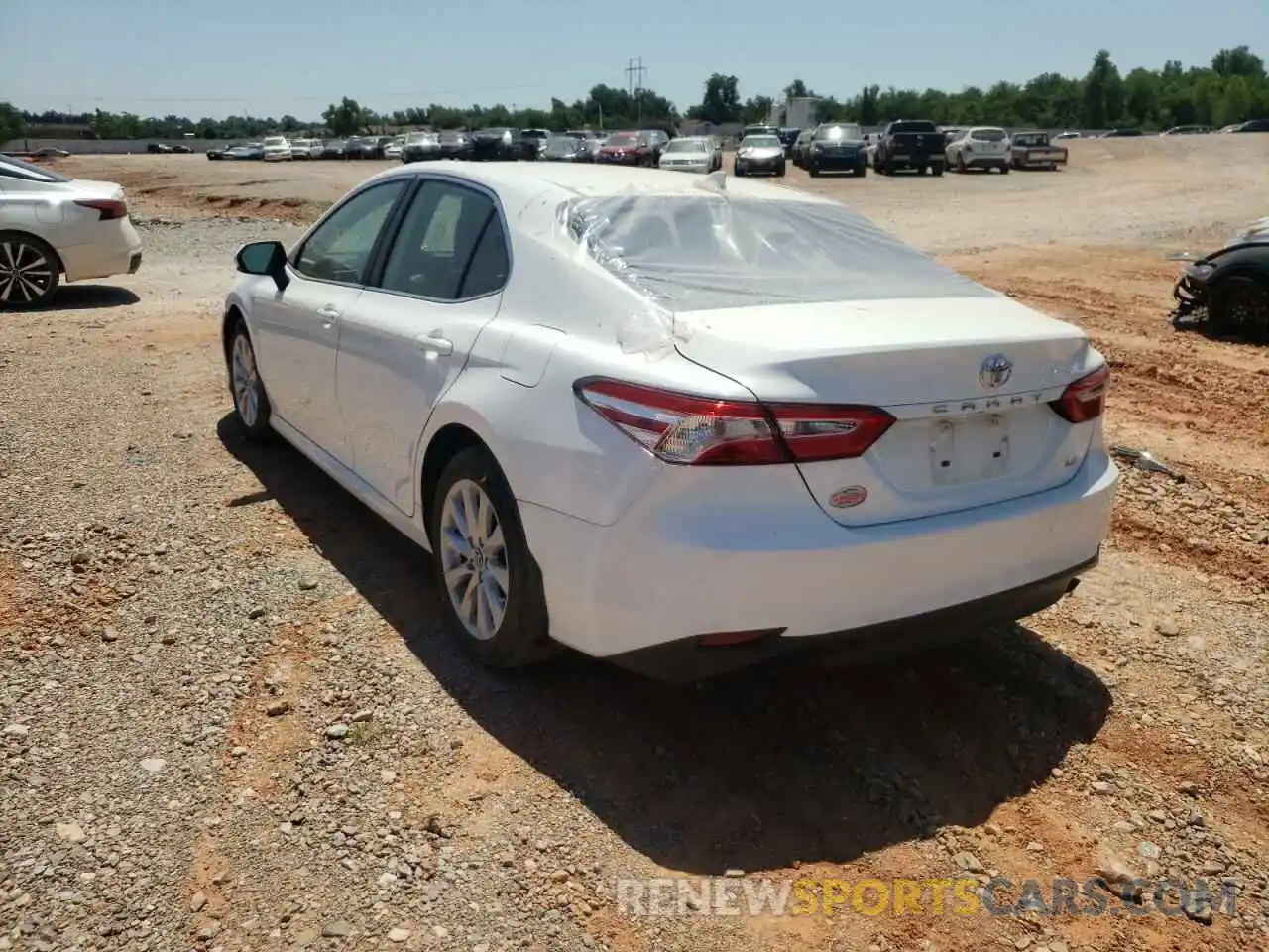 3 Photograph of a damaged car 4T1L11AK2LU874374 TOYOTA CAMRY 2020