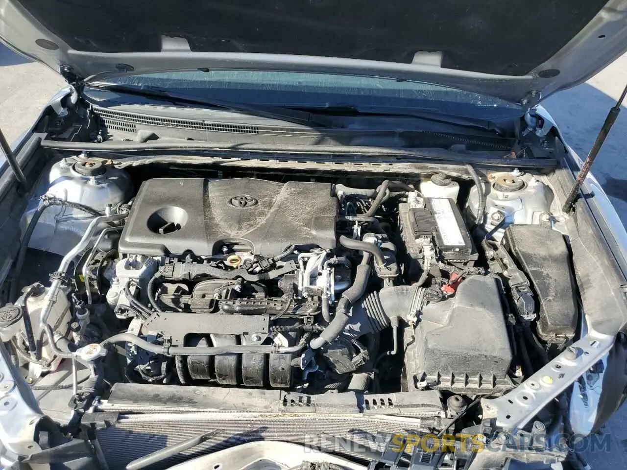 11 Photograph of a damaged car 4T1L11AK2LU917644 TOYOTA CAMRY 2020