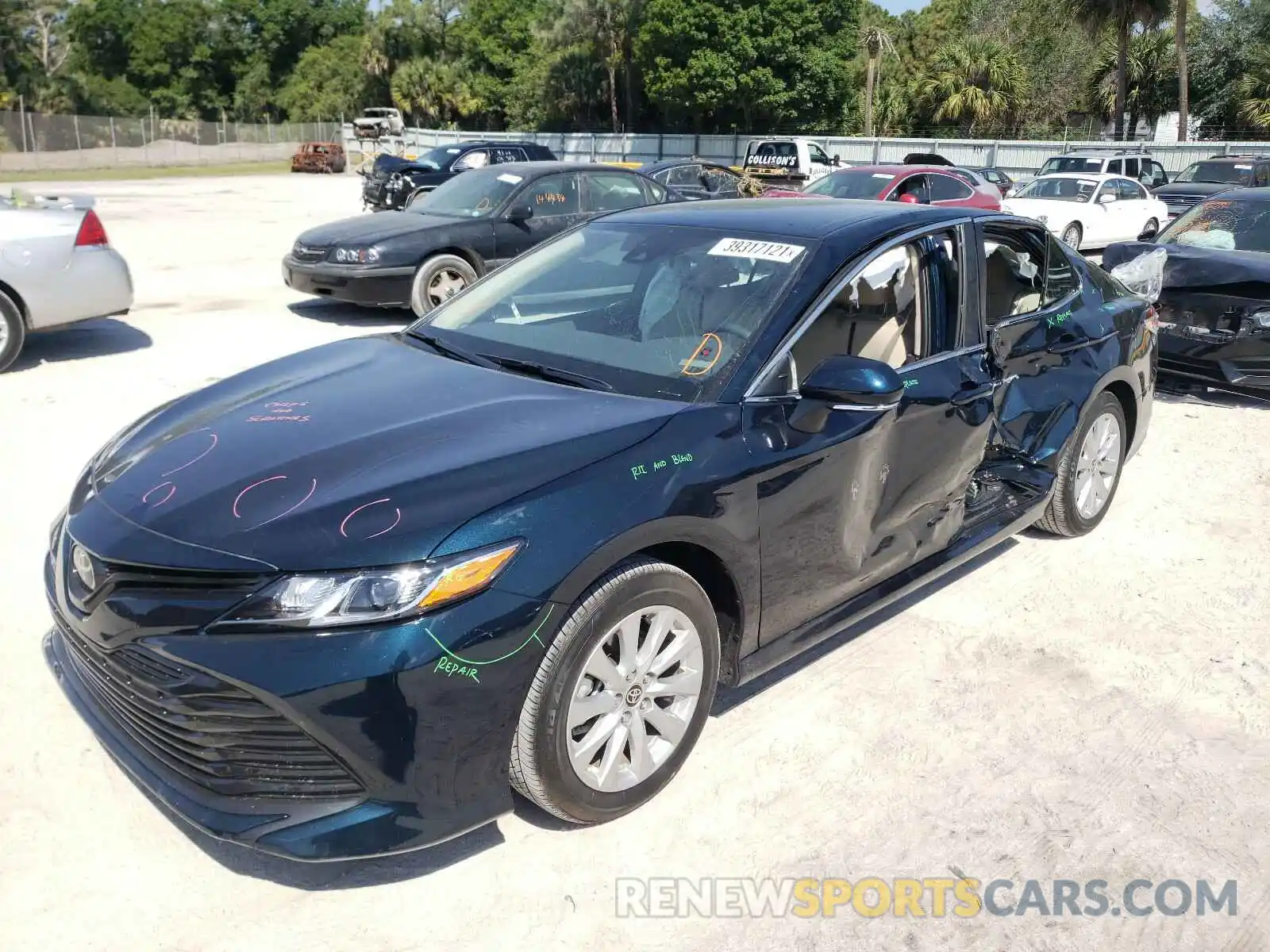 2 Photograph of a damaged car 4T1L11AK2LU976886 TOYOTA CAMRY 2020