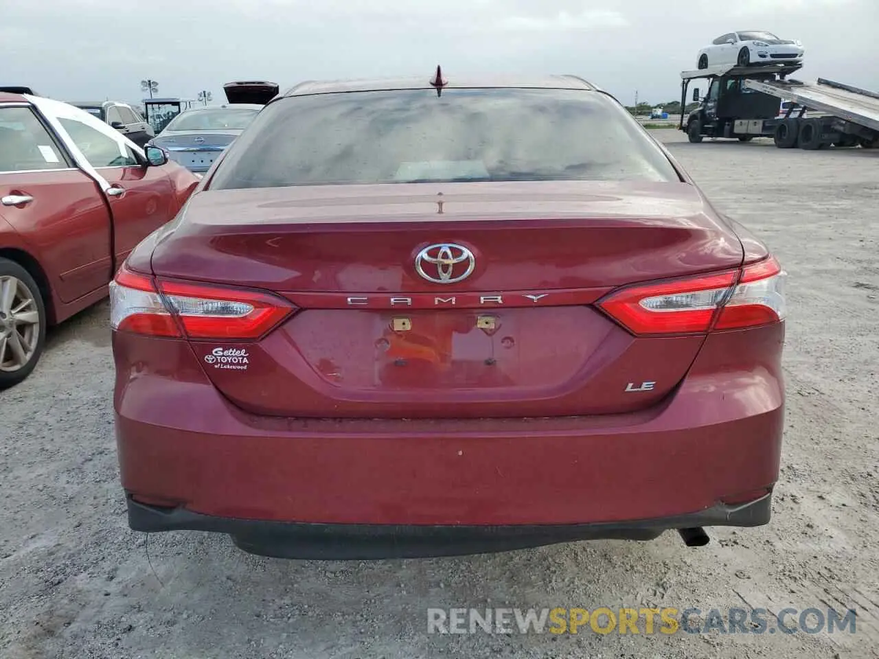 6 Photograph of a damaged car 4T1L11AK3LU357407 TOYOTA CAMRY 2020