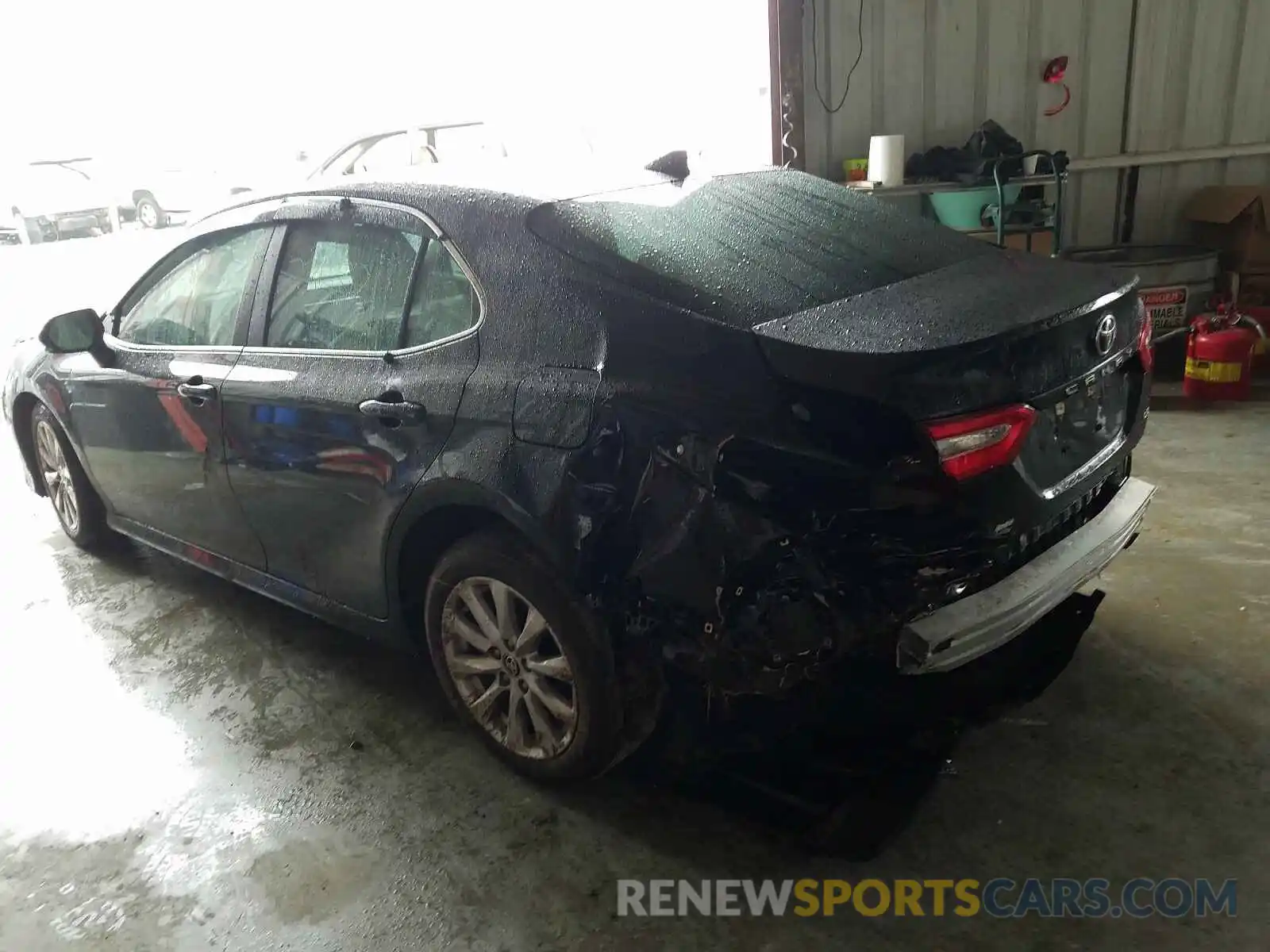 3 Photograph of a damaged car 4T1L11AK3LU952998 TOYOTA CAMRY 2020