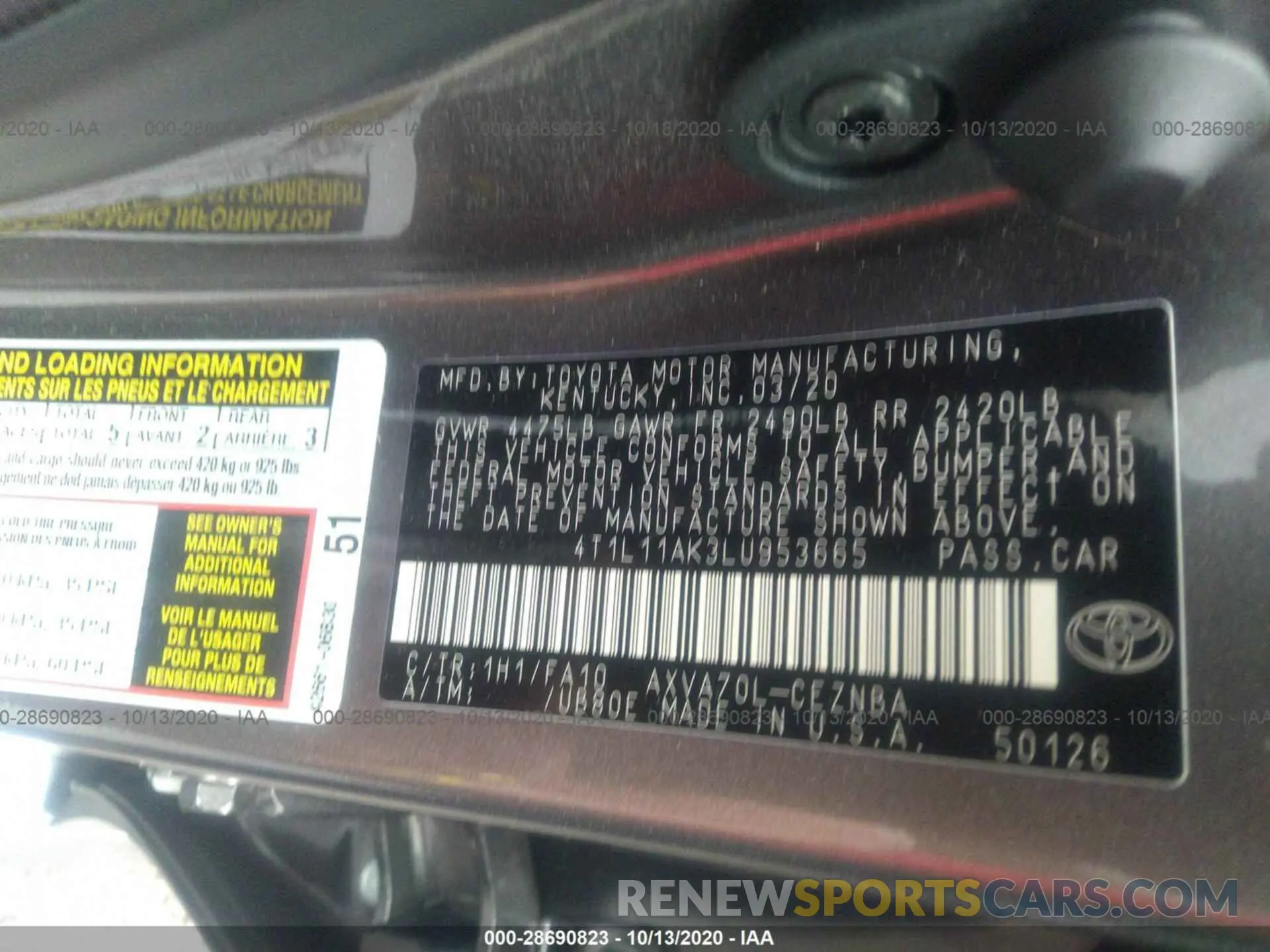 9 Photograph of a damaged car 4T1L11AK3LU953665 TOYOTA CAMRY 2020