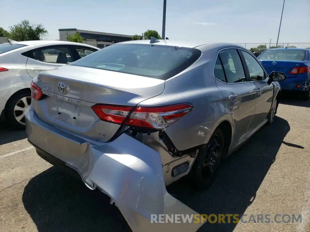 4 Photograph of a damaged car 4T1L11AK3LU990778 TOYOTA CAMRY 2020