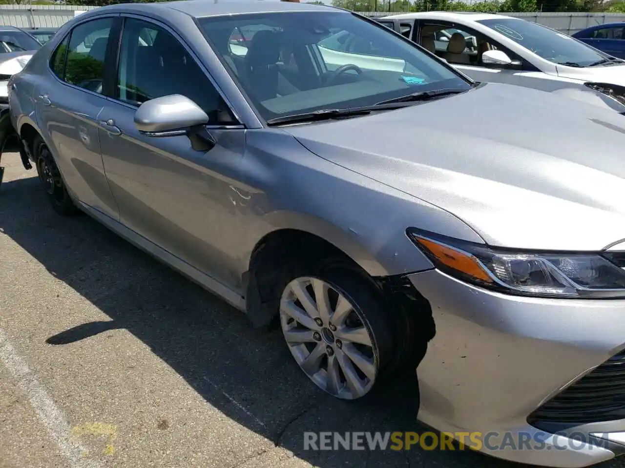 9 Photograph of a damaged car 4T1L11AK3LU990778 TOYOTA CAMRY 2020