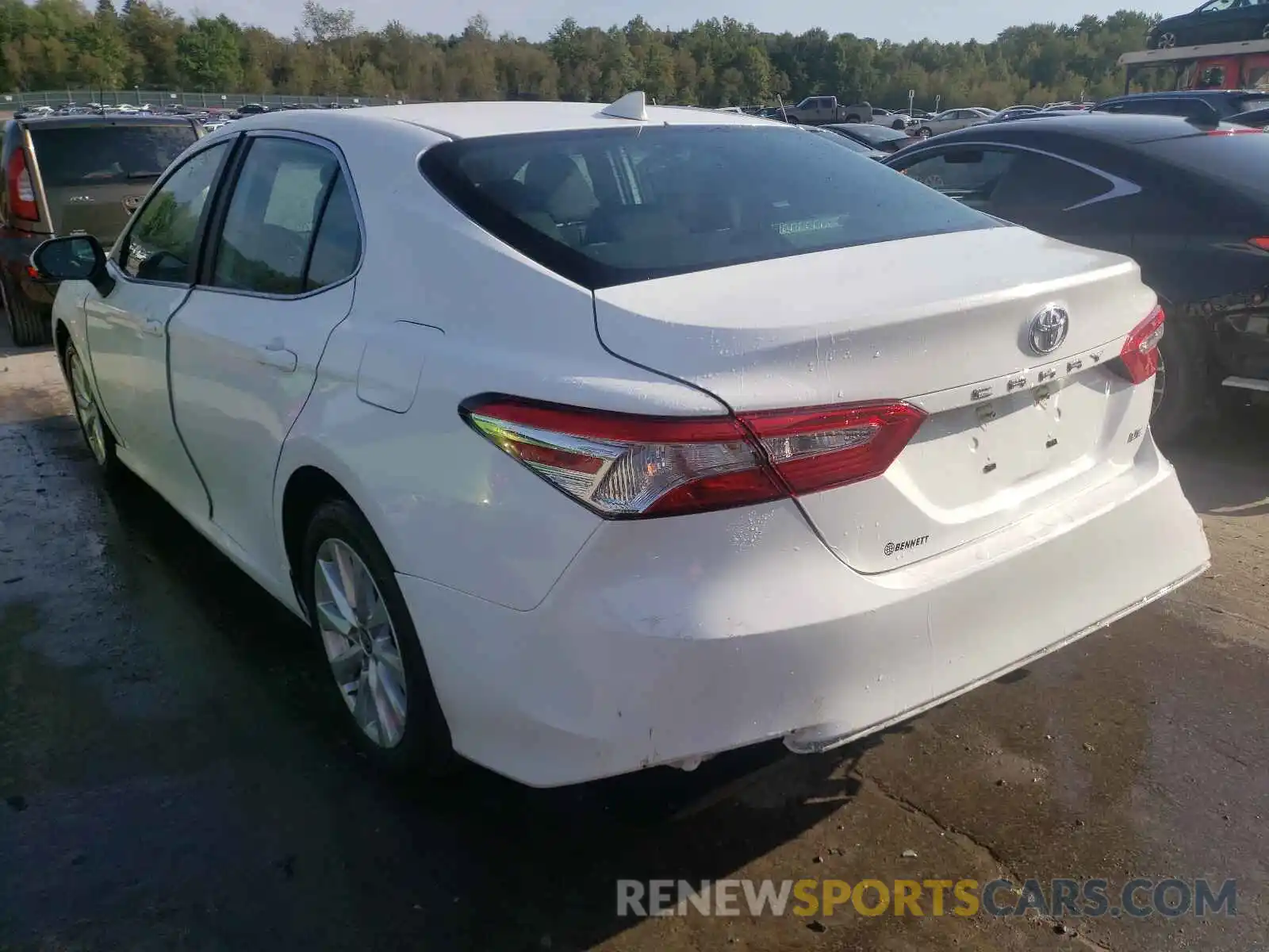 3 Photograph of a damaged car 4T1L11AK3LU996032 TOYOTA CAMRY 2020