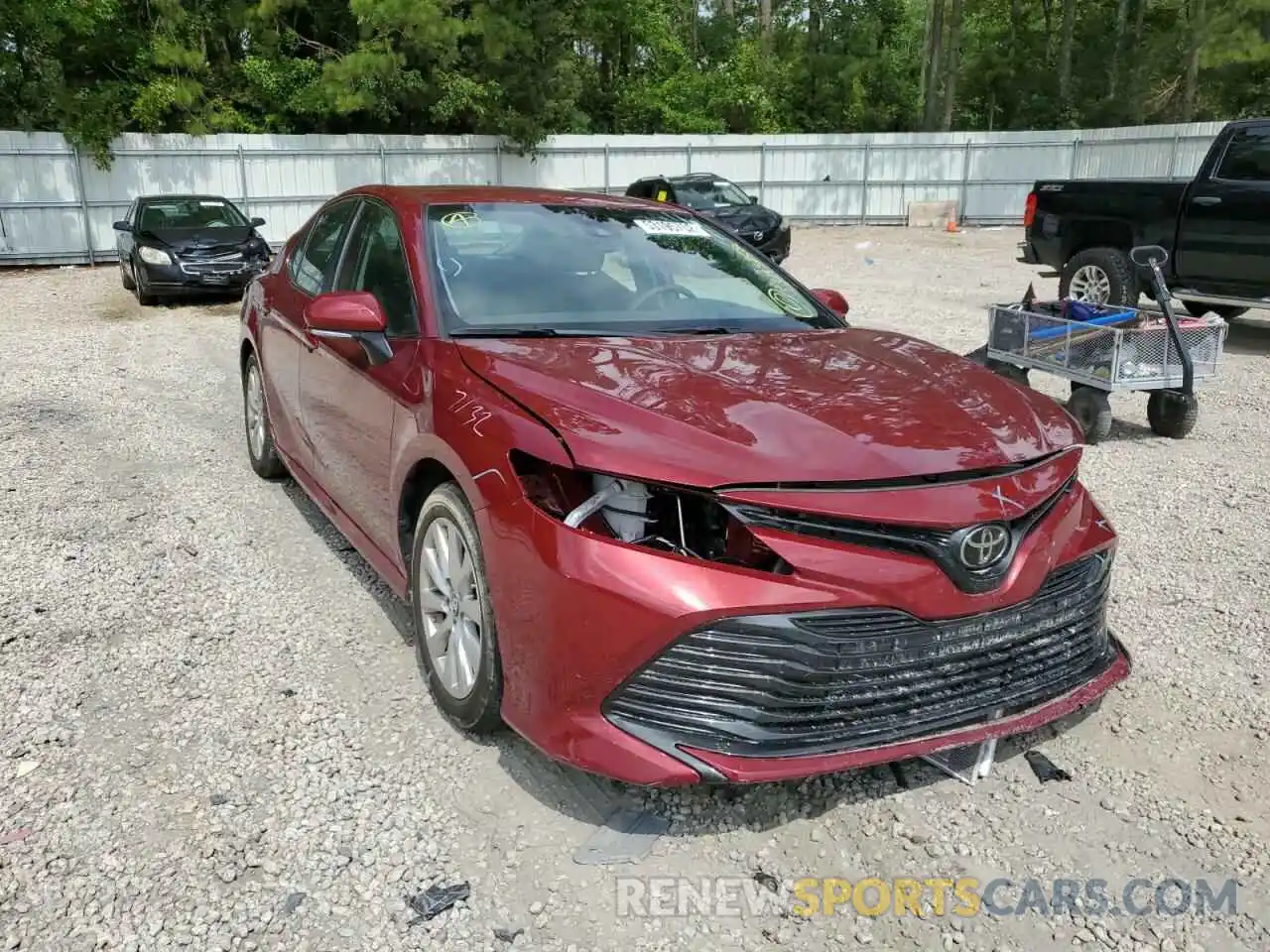 1 Photograph of a damaged car 4T1L11AK4LU888969 TOYOTA CAMRY 2020