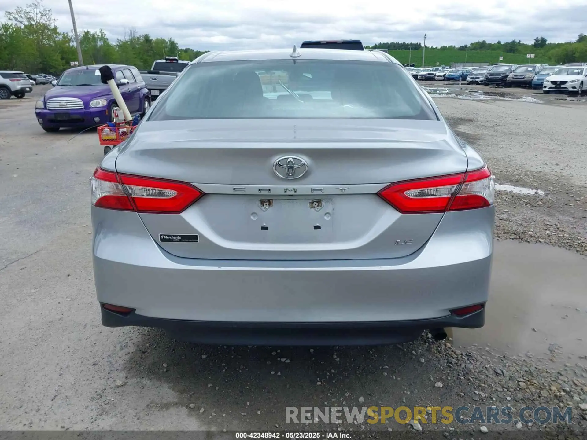 15 Photograph of a damaged car 4T1L11AK4LU897459 TOYOTA CAMRY 2020