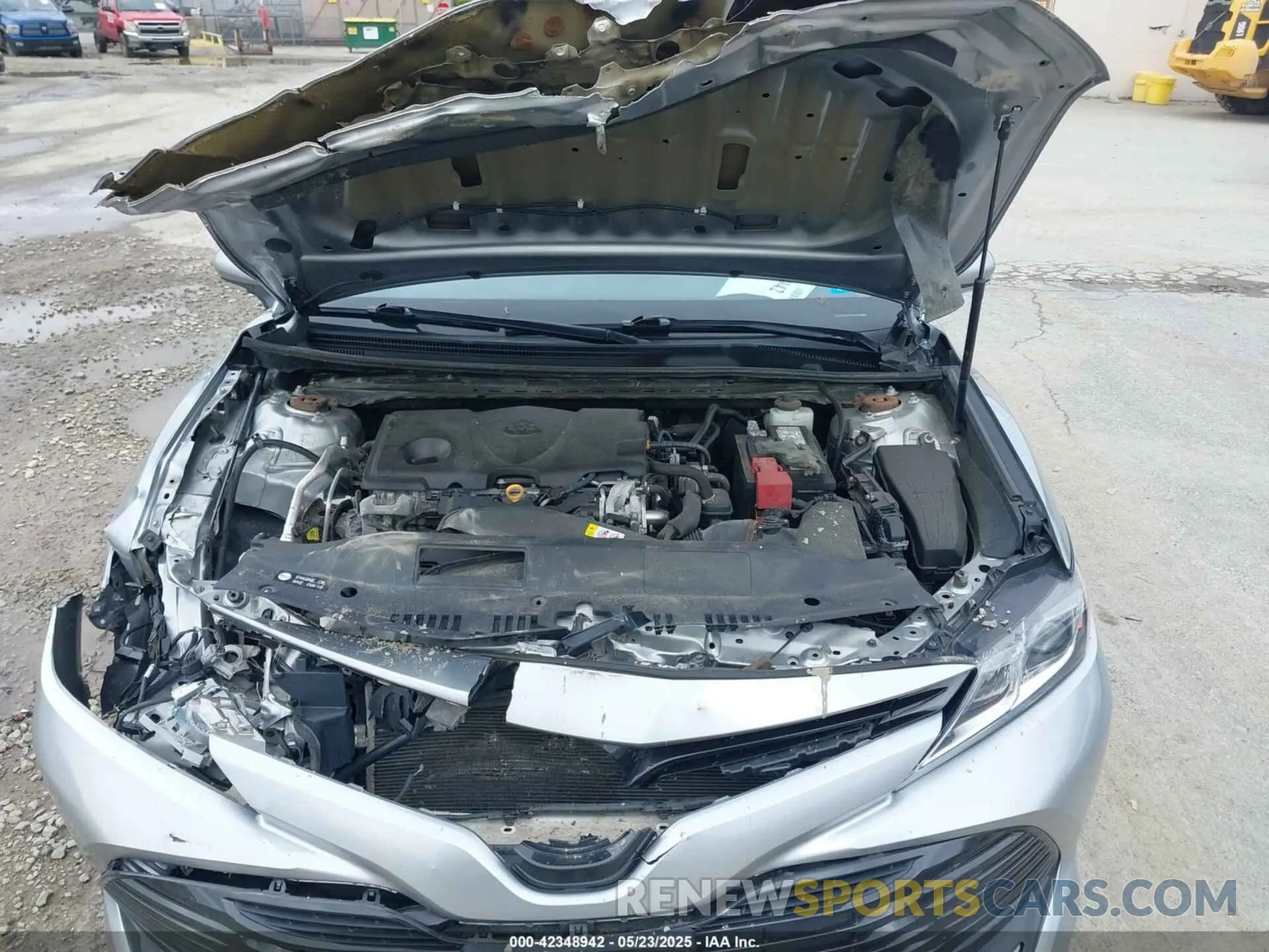 9 Photograph of a damaged car 4T1L11AK4LU897459 TOYOTA CAMRY 2020