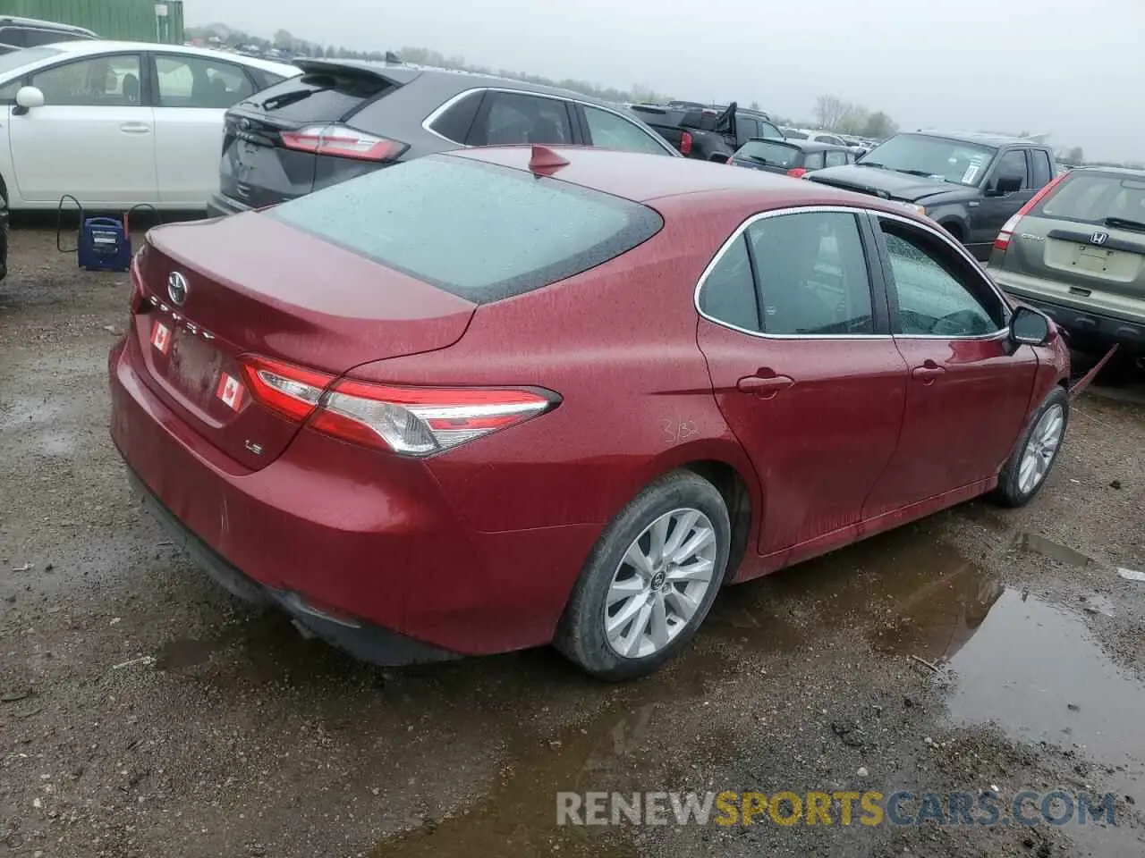 3 Photograph of a damaged car 4T1L11AK5LU306989 TOYOTA CAMRY 2020