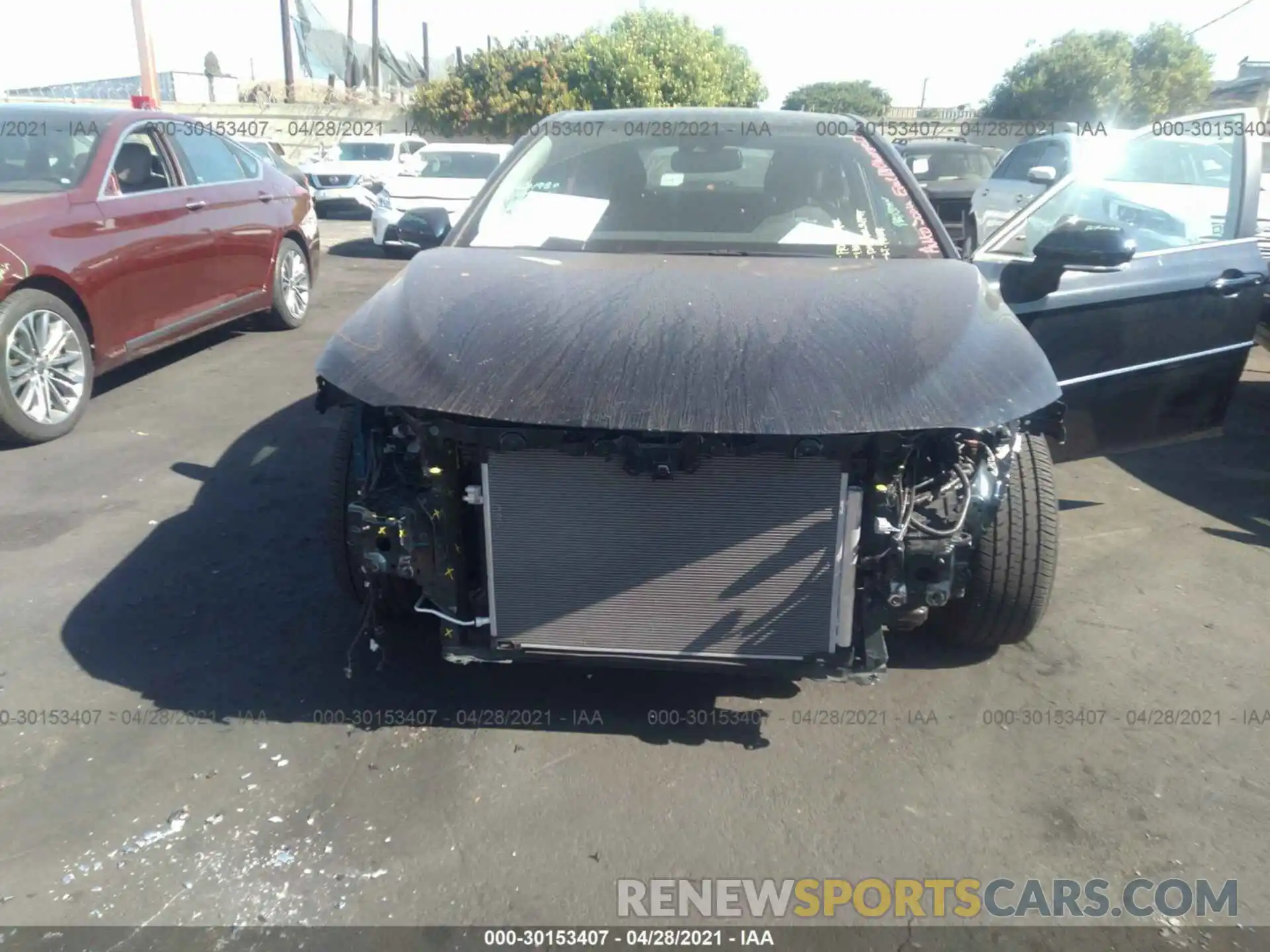 6 Photograph of a damaged car 4T1L11AK5LU335795 TOYOTA CAMRY 2020